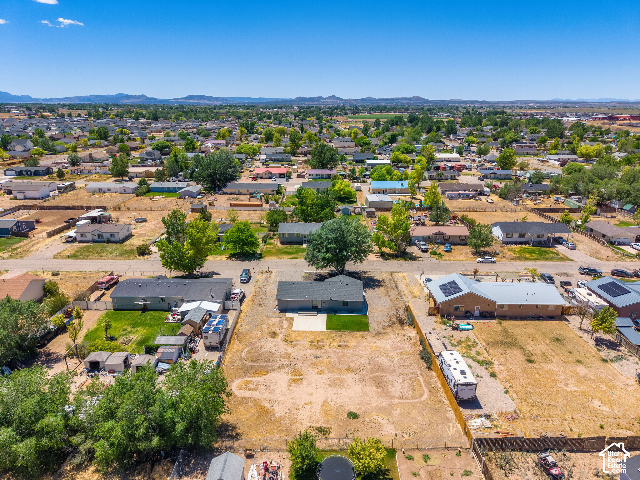 main property photo 59