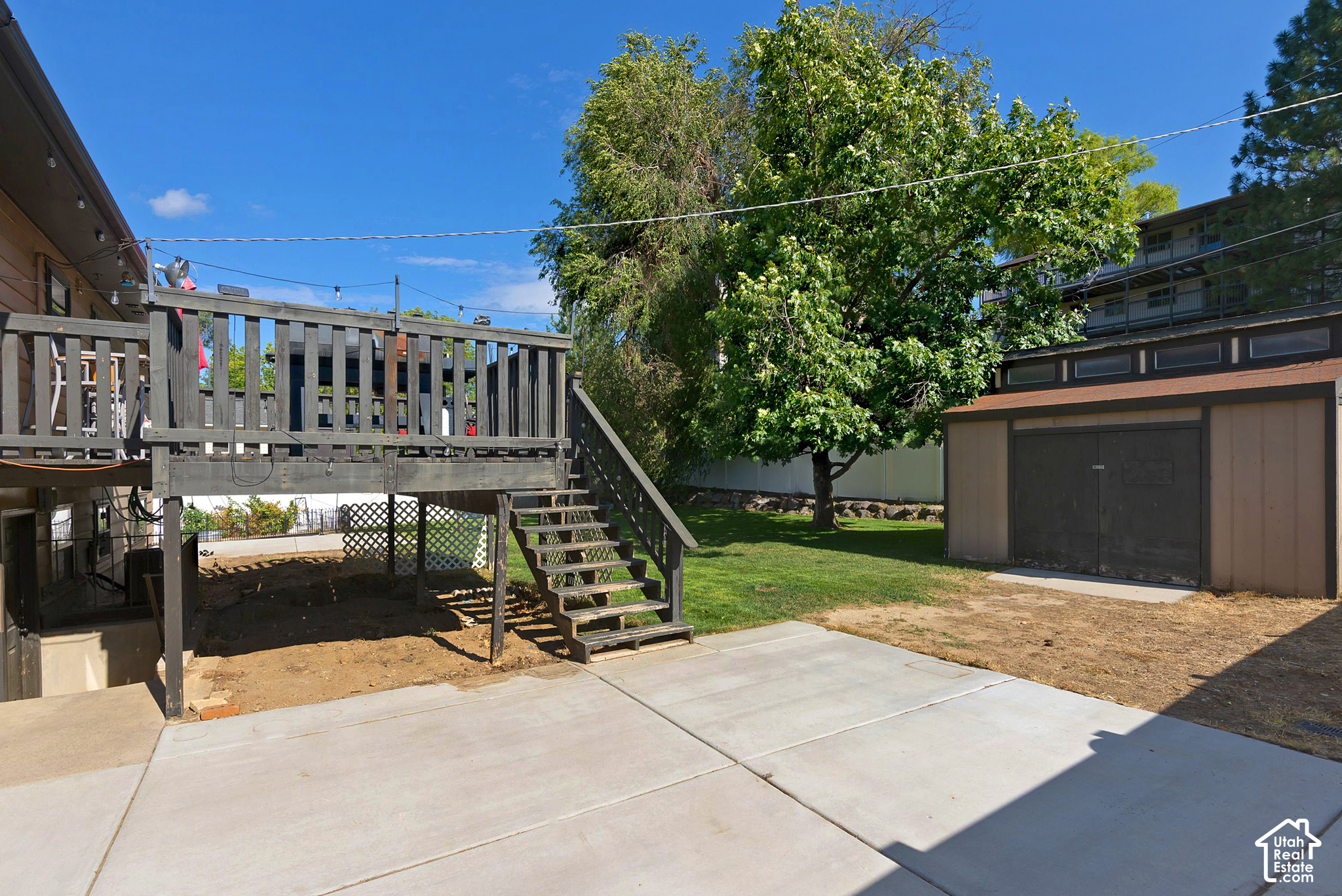 main property photo 28