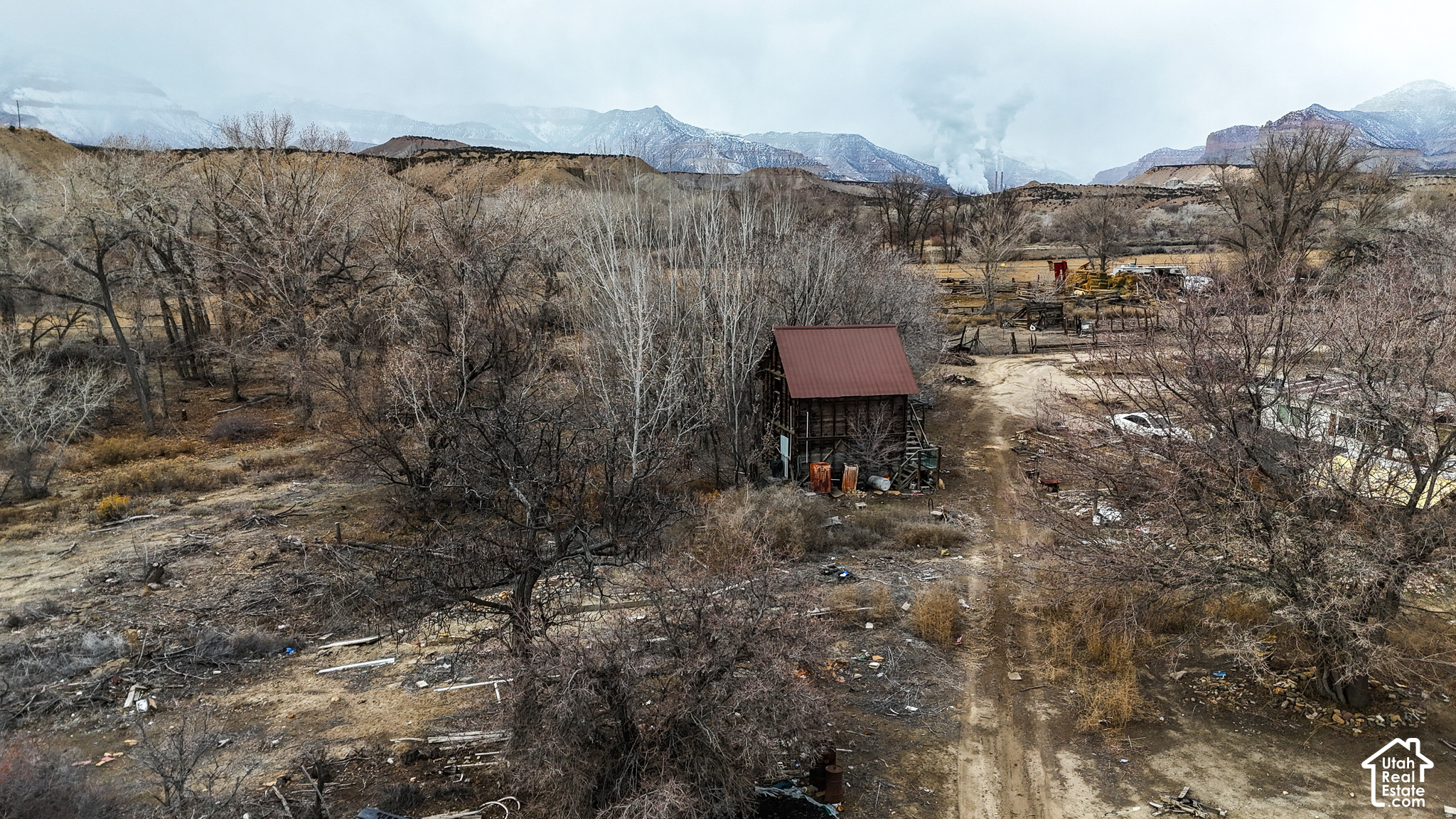 main property photo 25