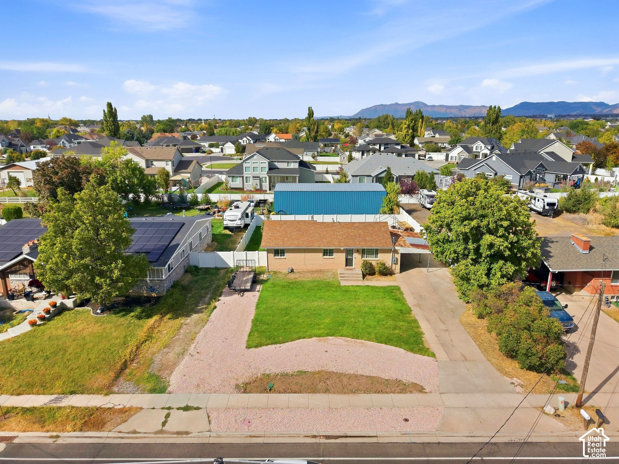 main property photo 36