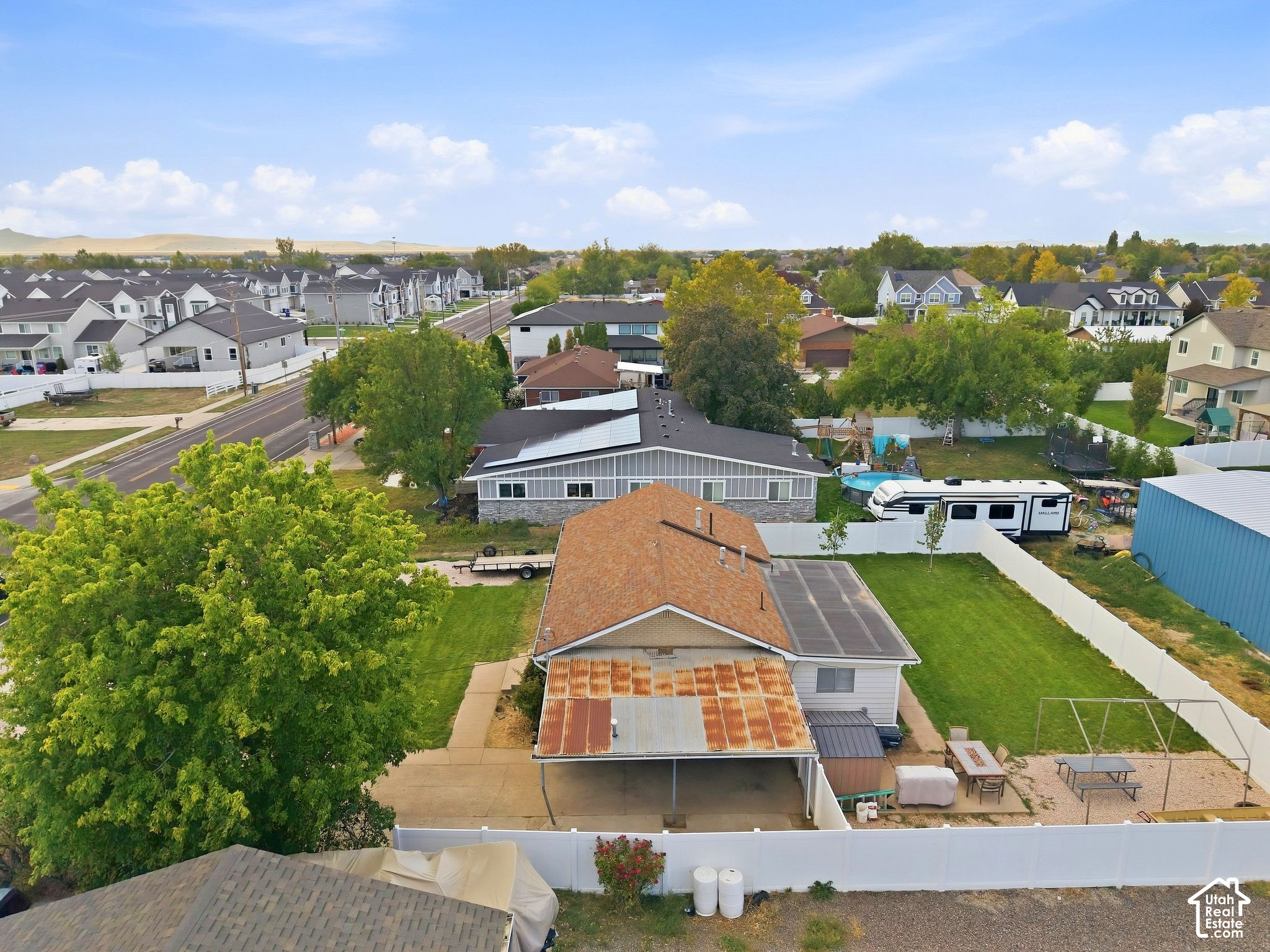 main property photo 42