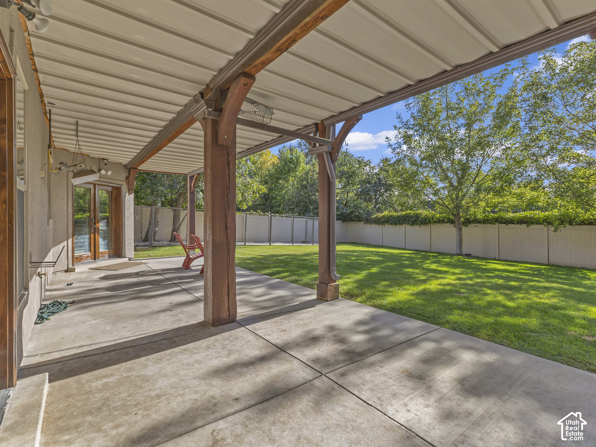 main property photo 33