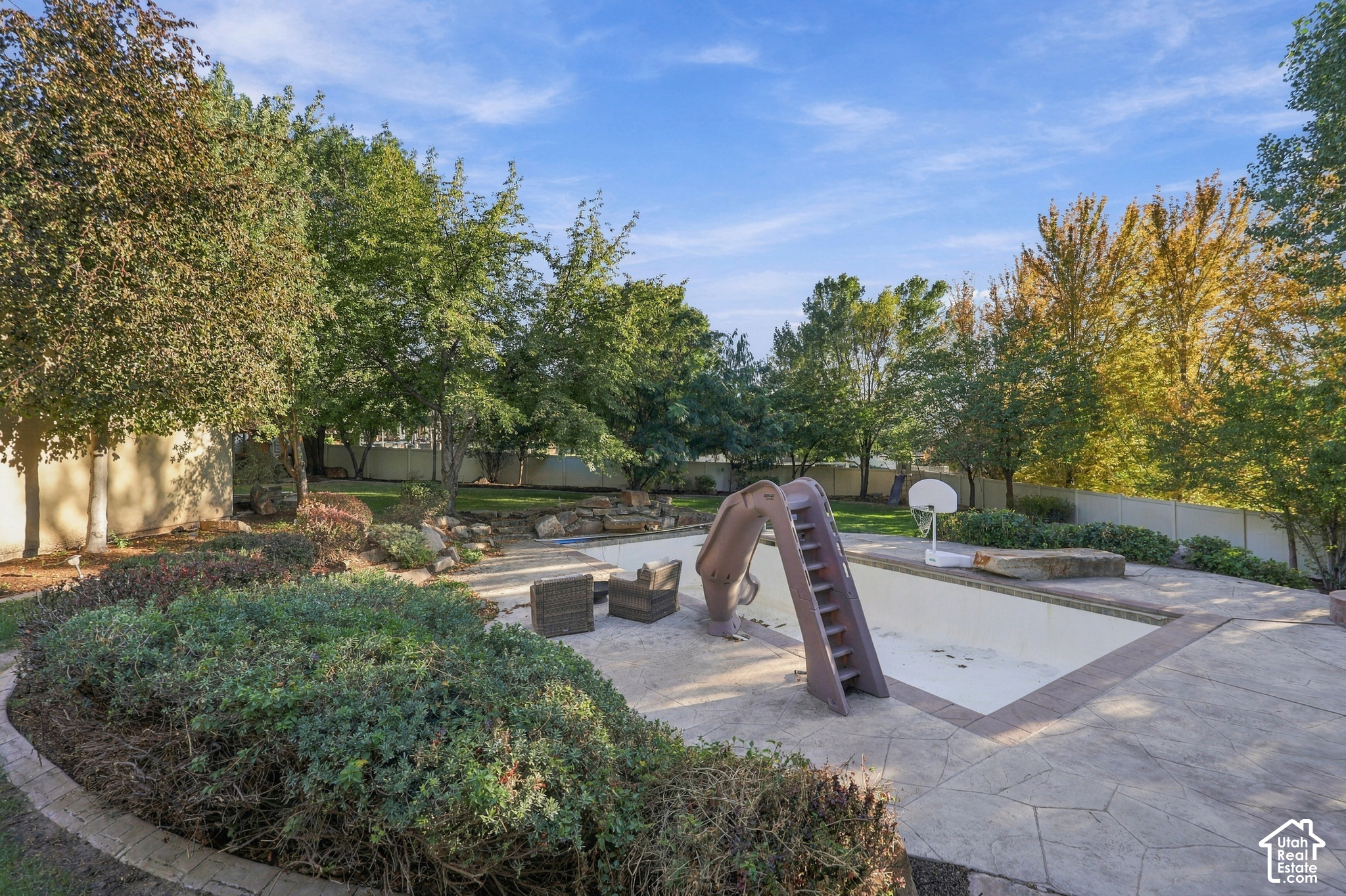 main property photo 60