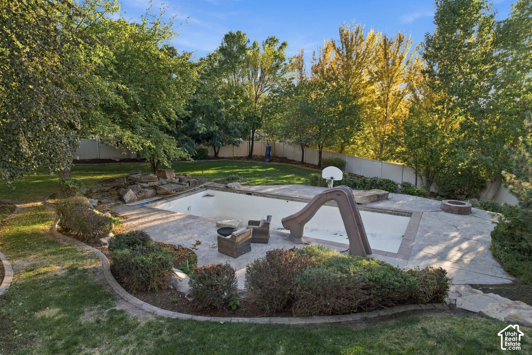 main property photo 65