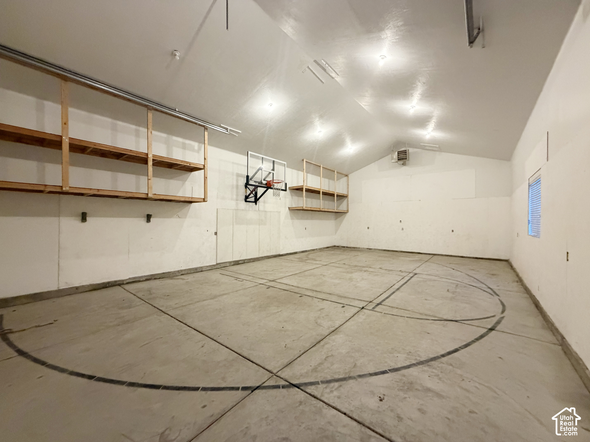 main property photo 77