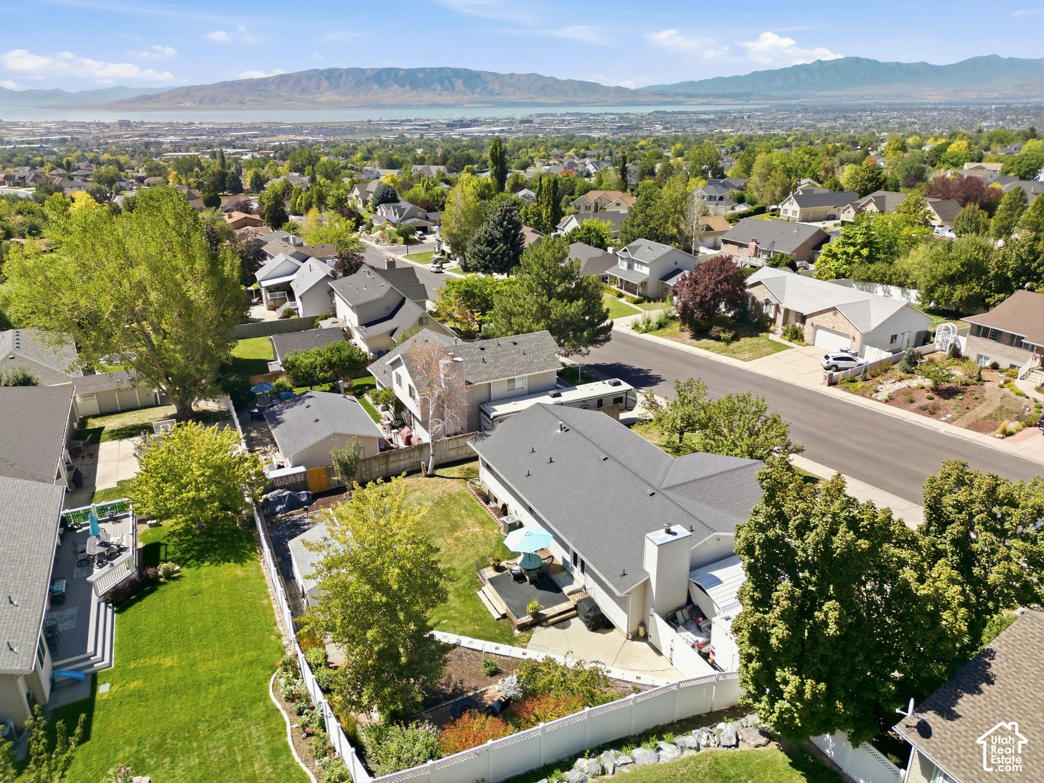 main property photo 79