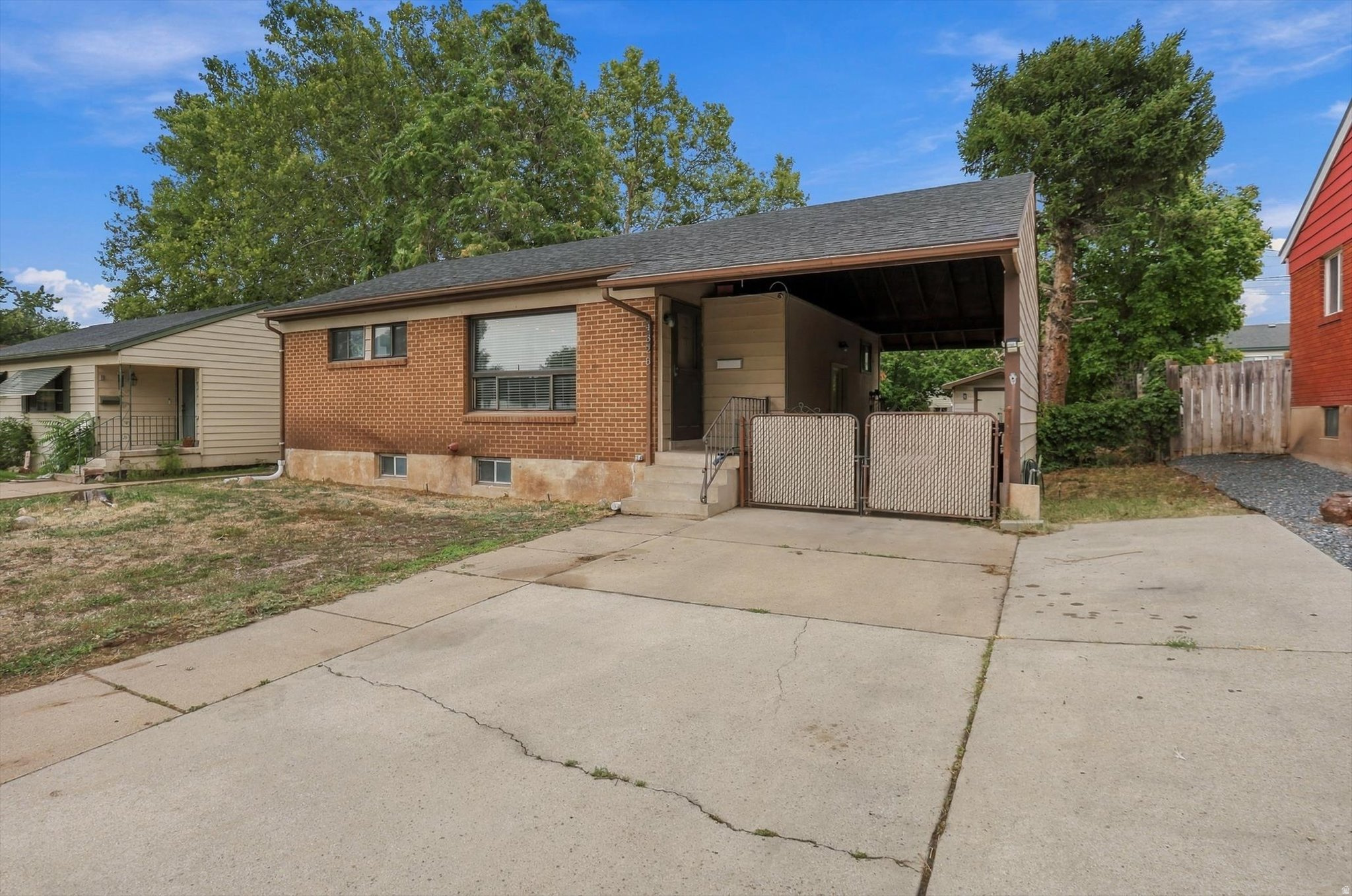 main property photo 0
