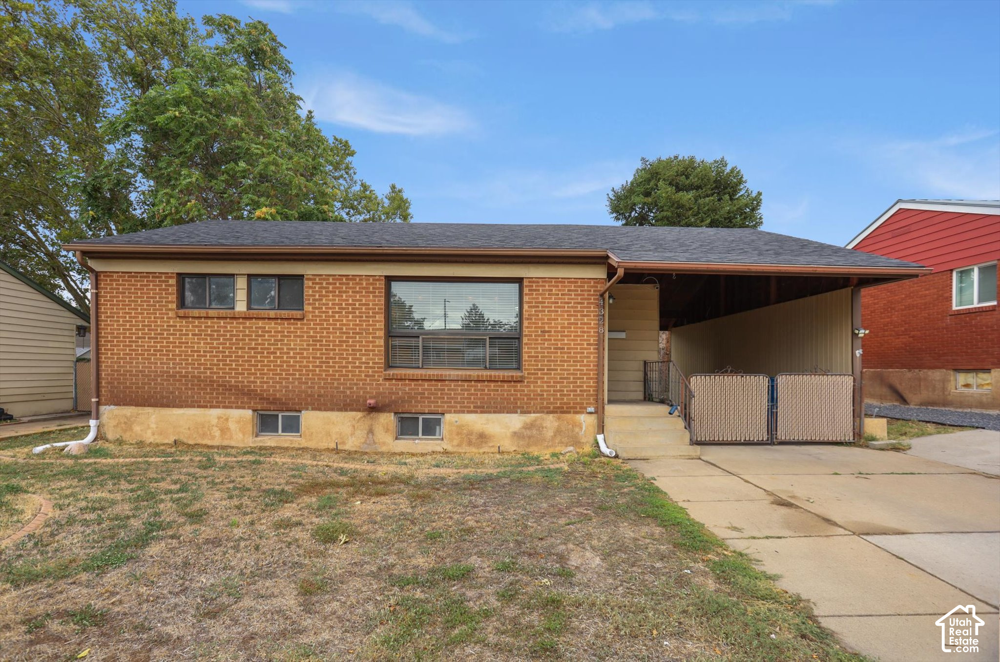 main property photo 30