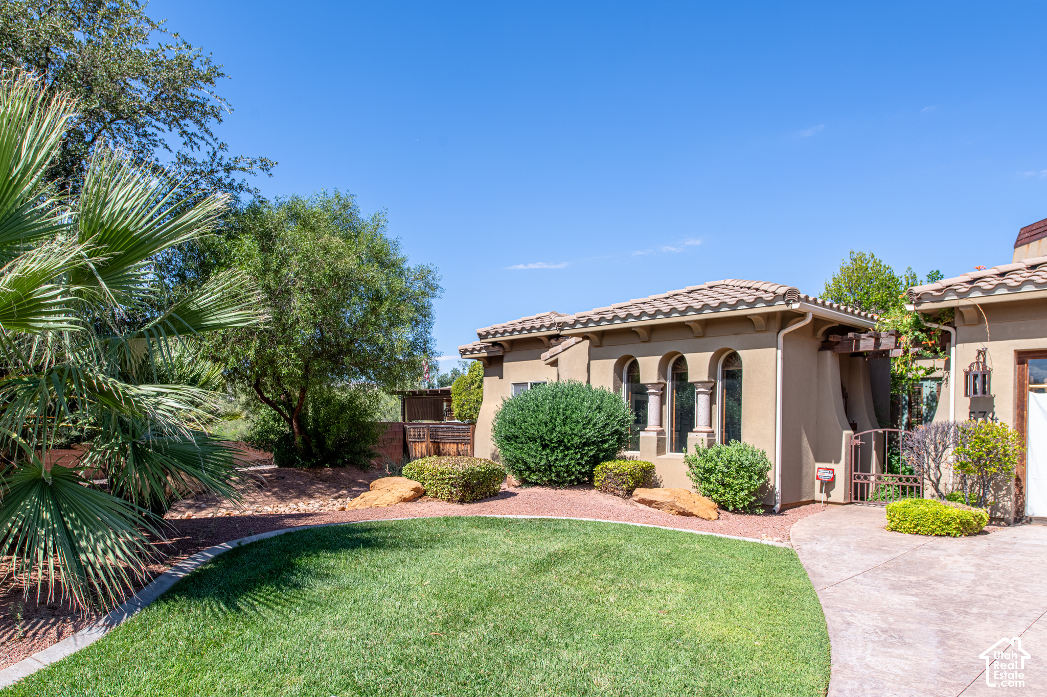 main property photo 33