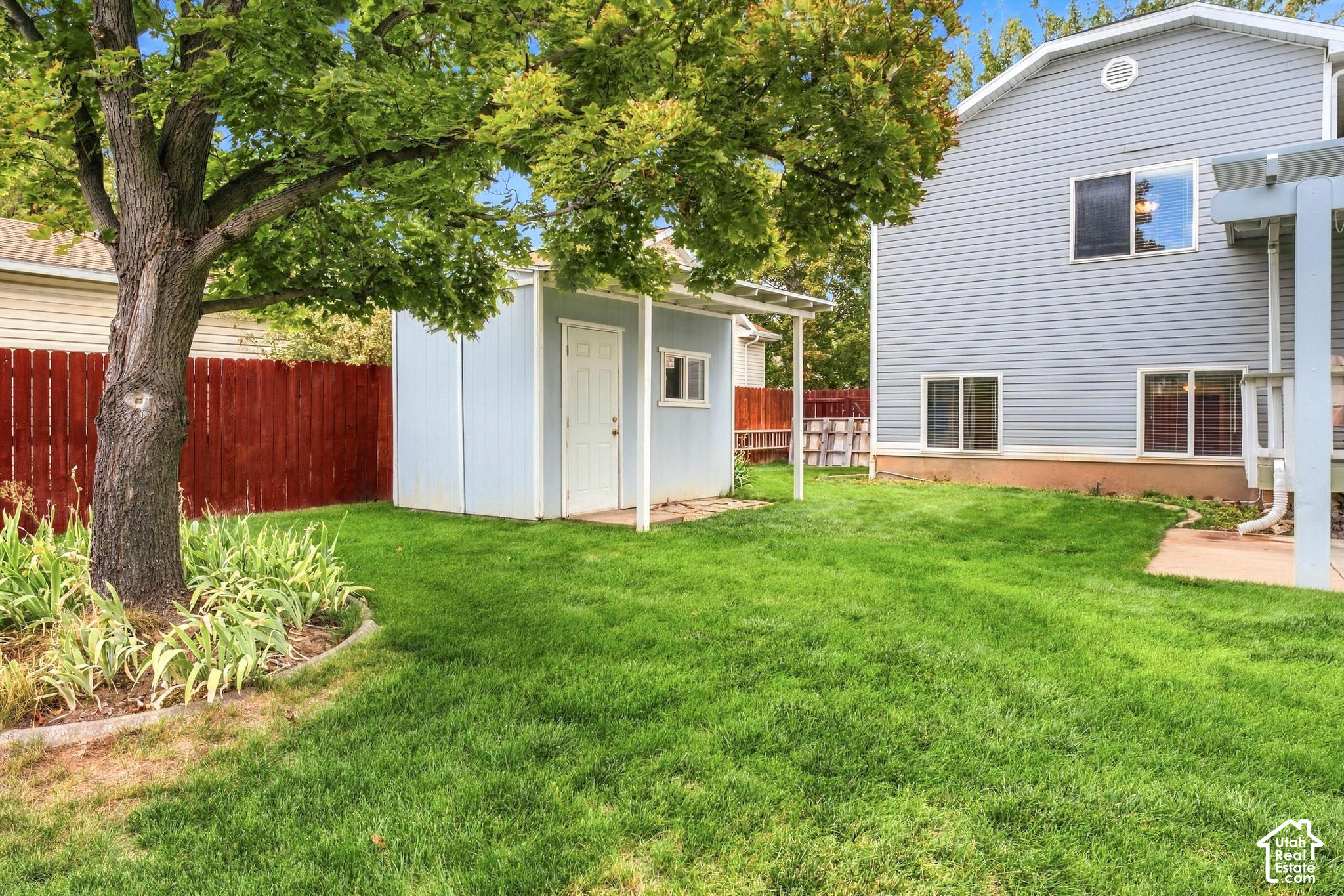 main property photo 27