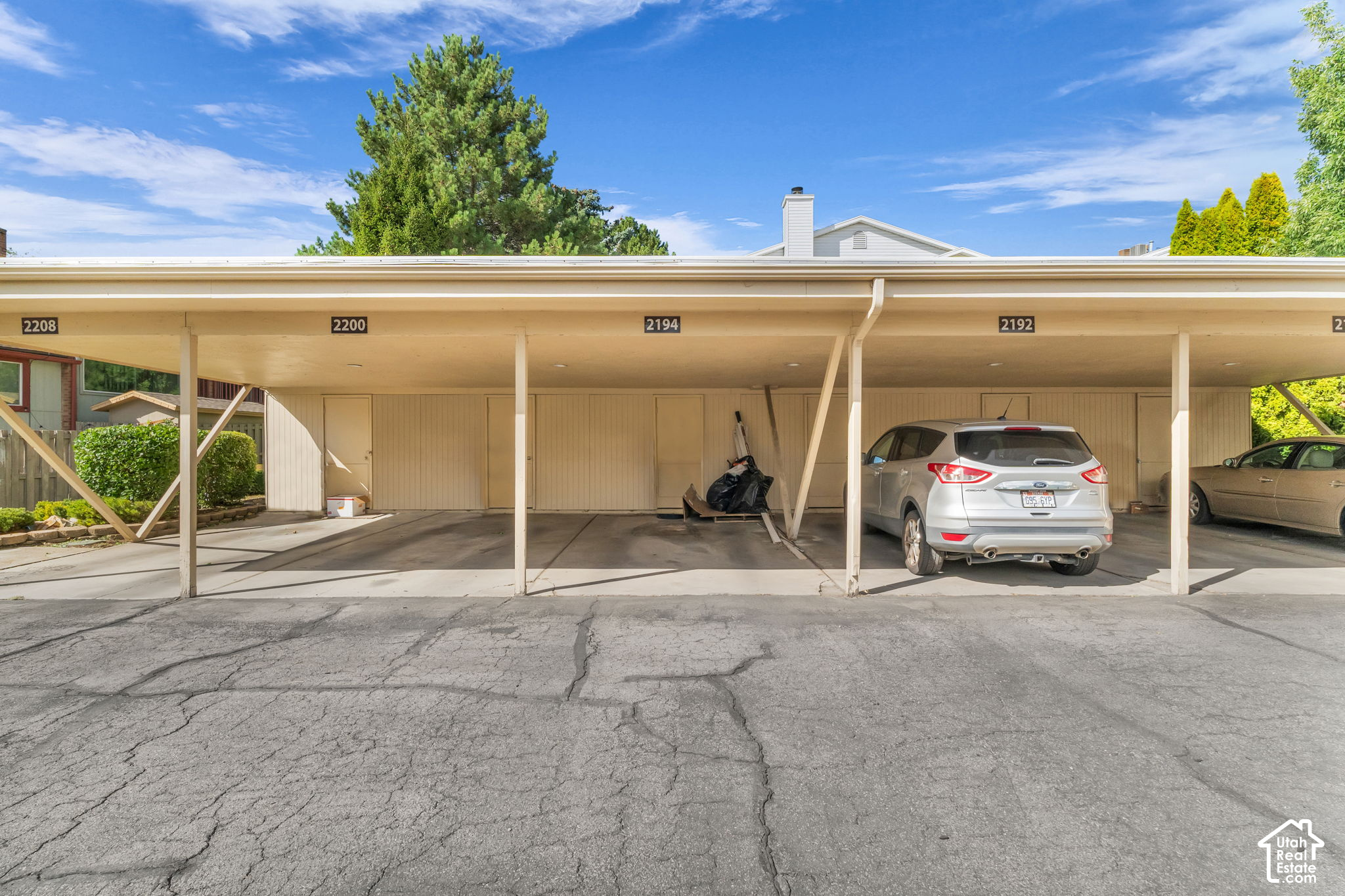 main property photo 18