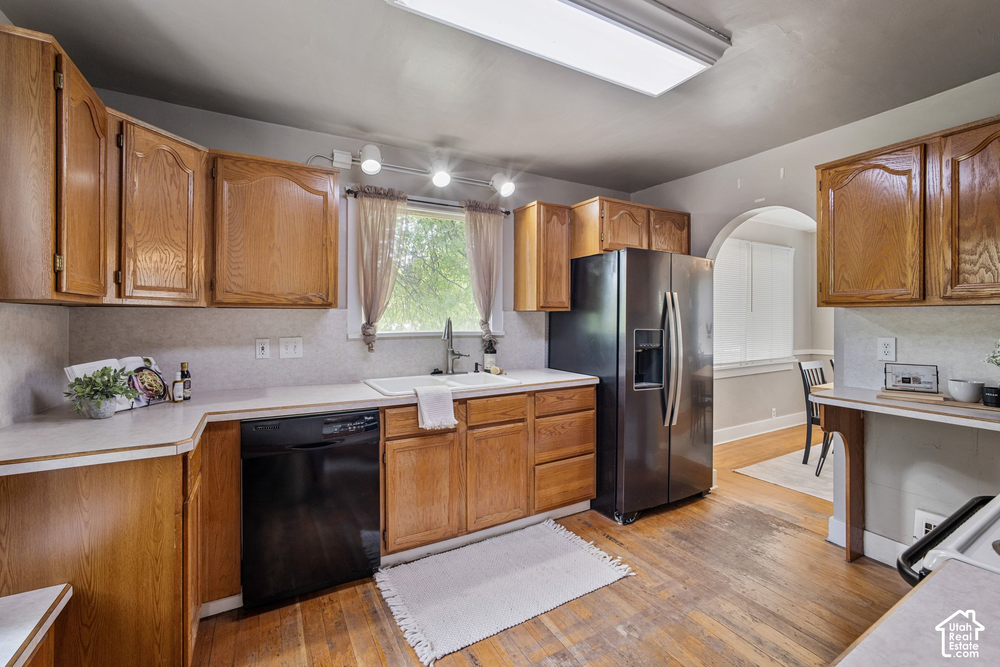 main property photo 14