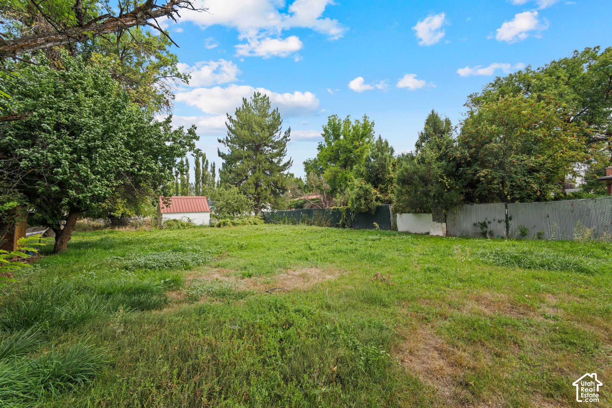 main property photo 33
