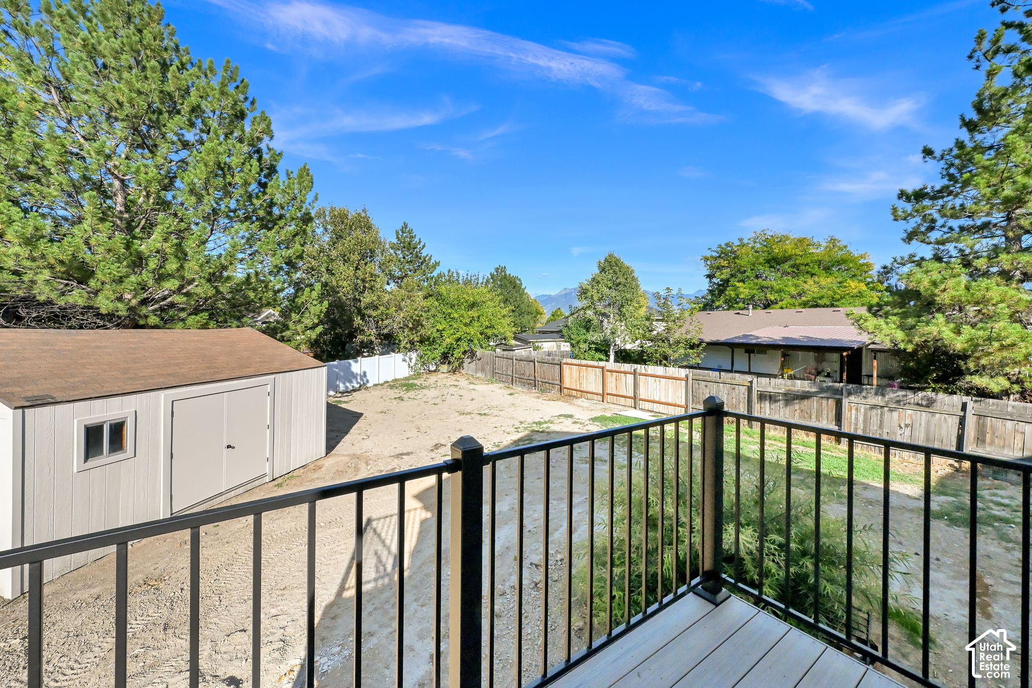 main property photo 18