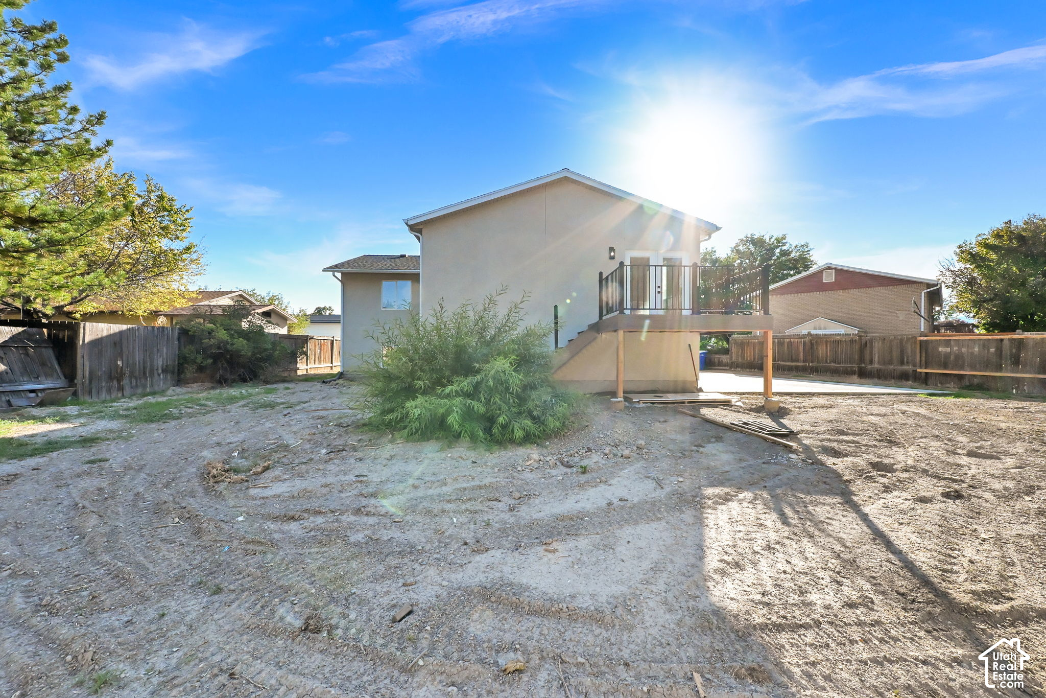 main property photo 20