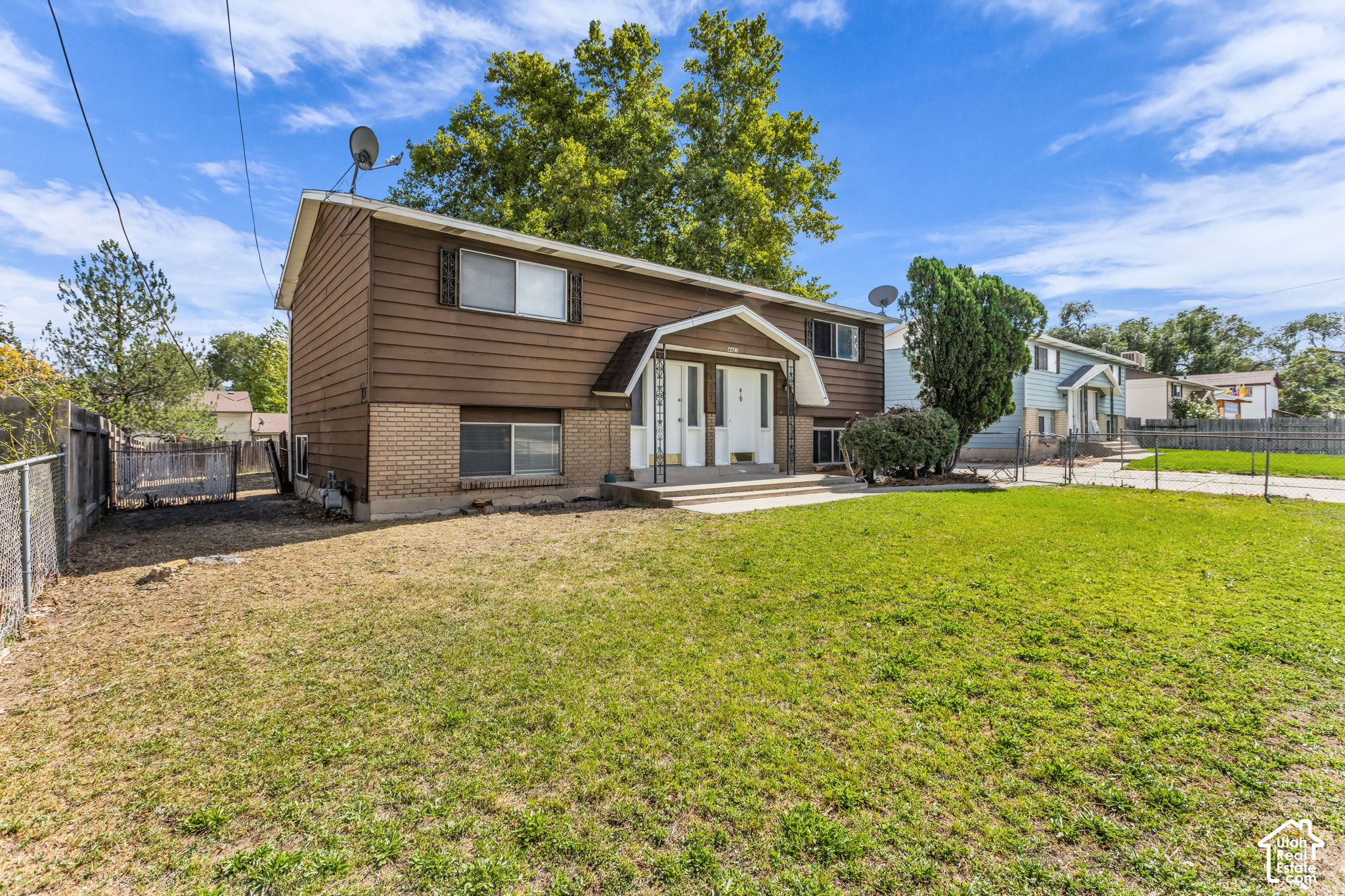 main property photo 22
