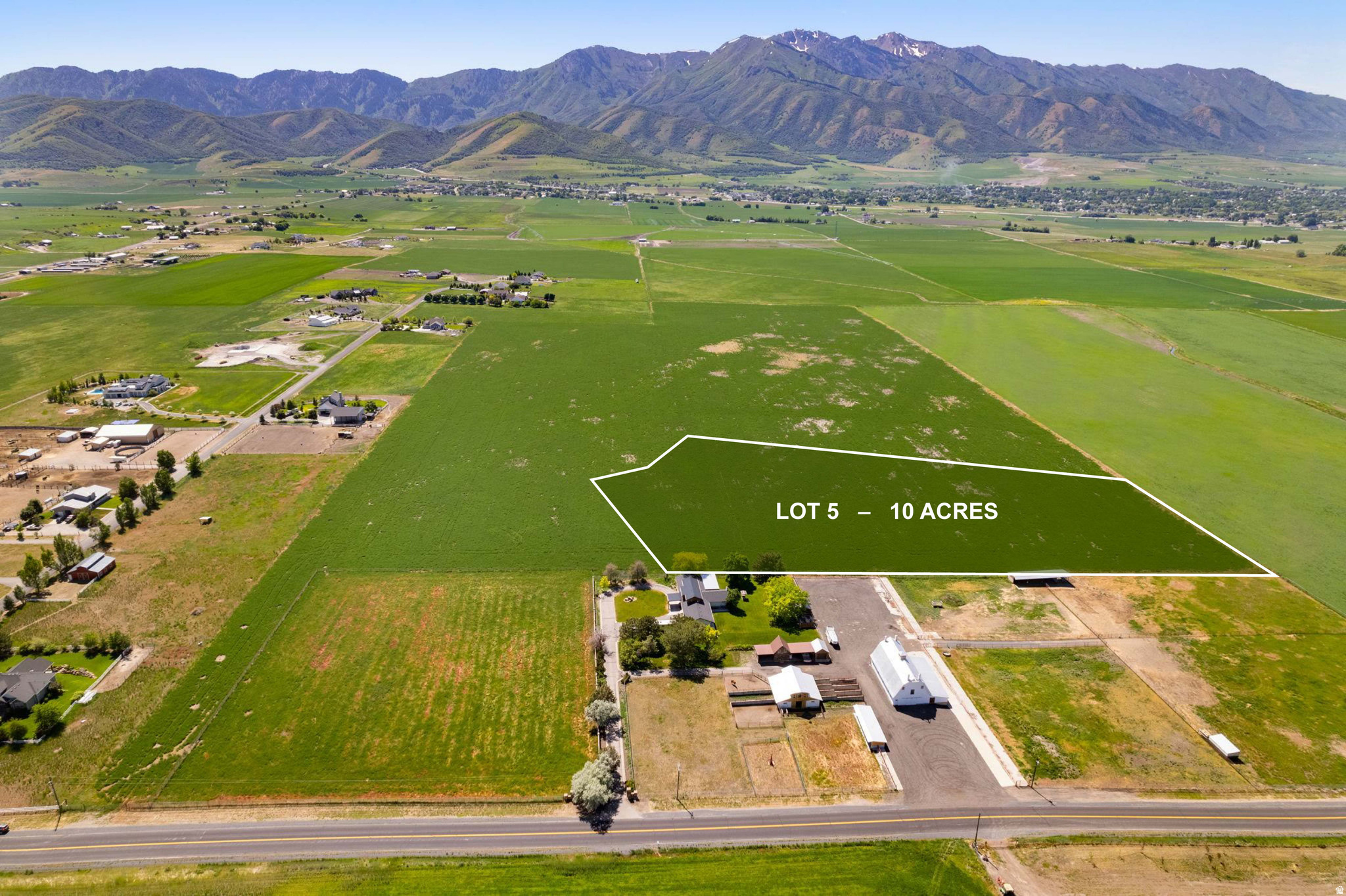 main property photo 0