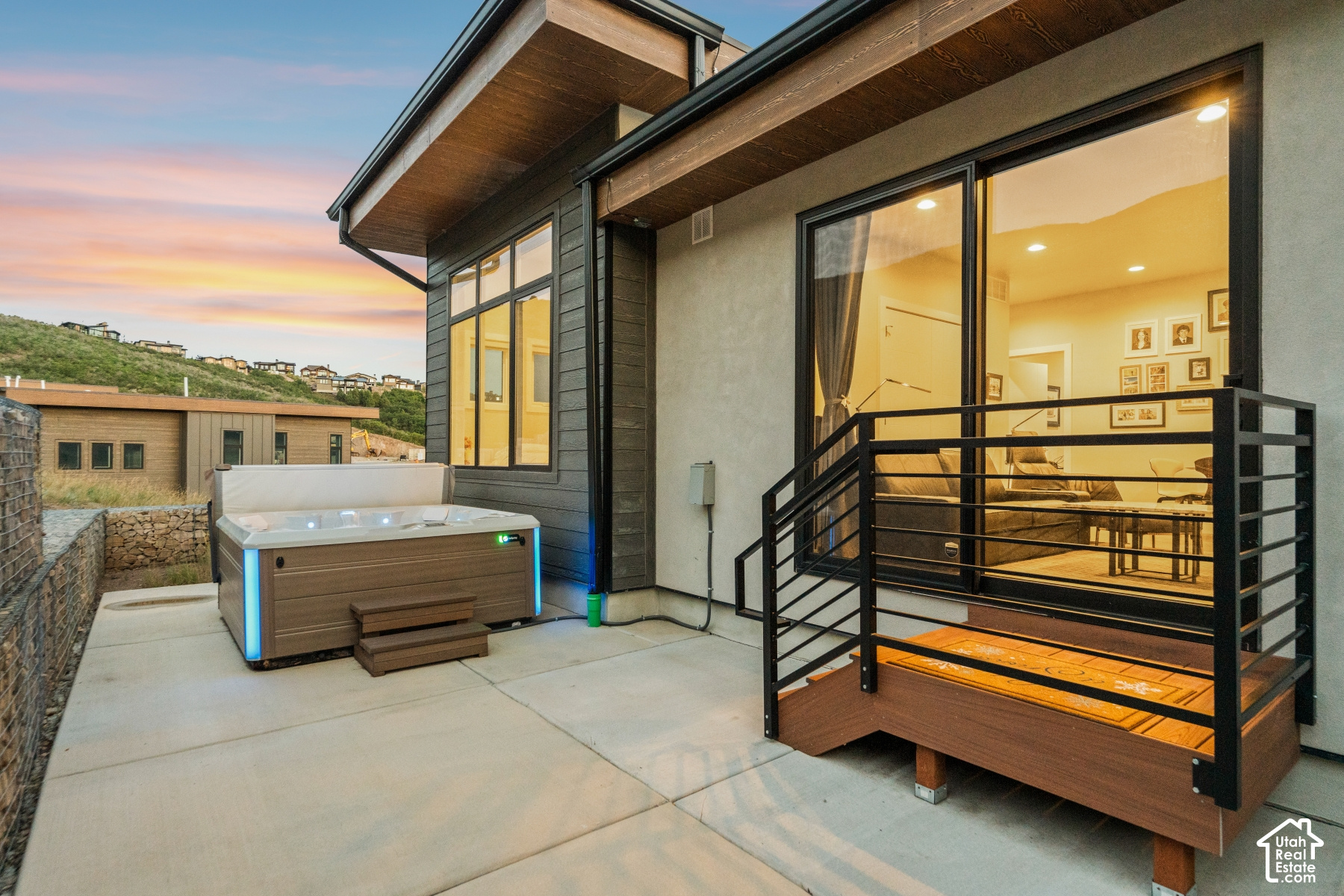 main property photo 38