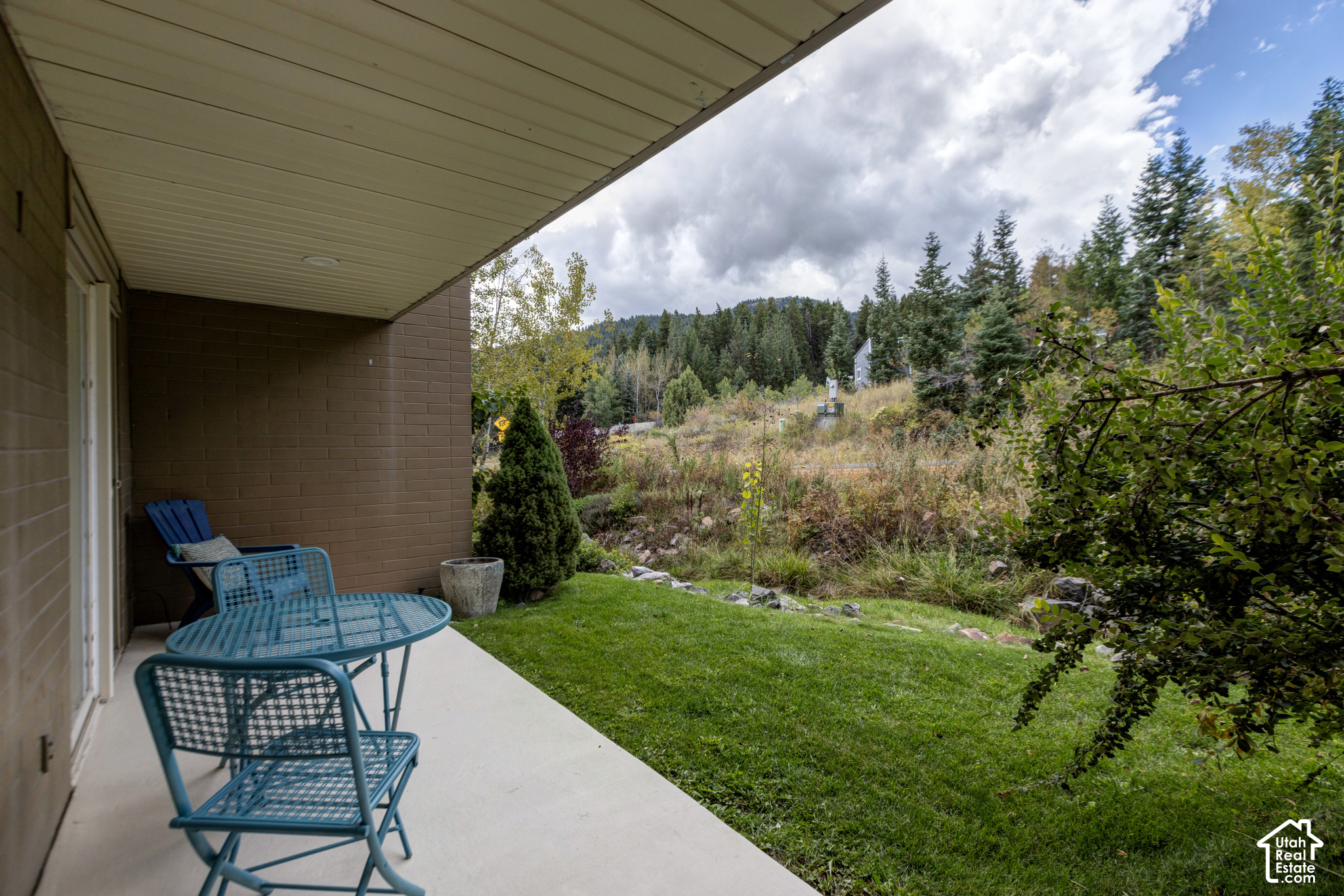 main property photo 31