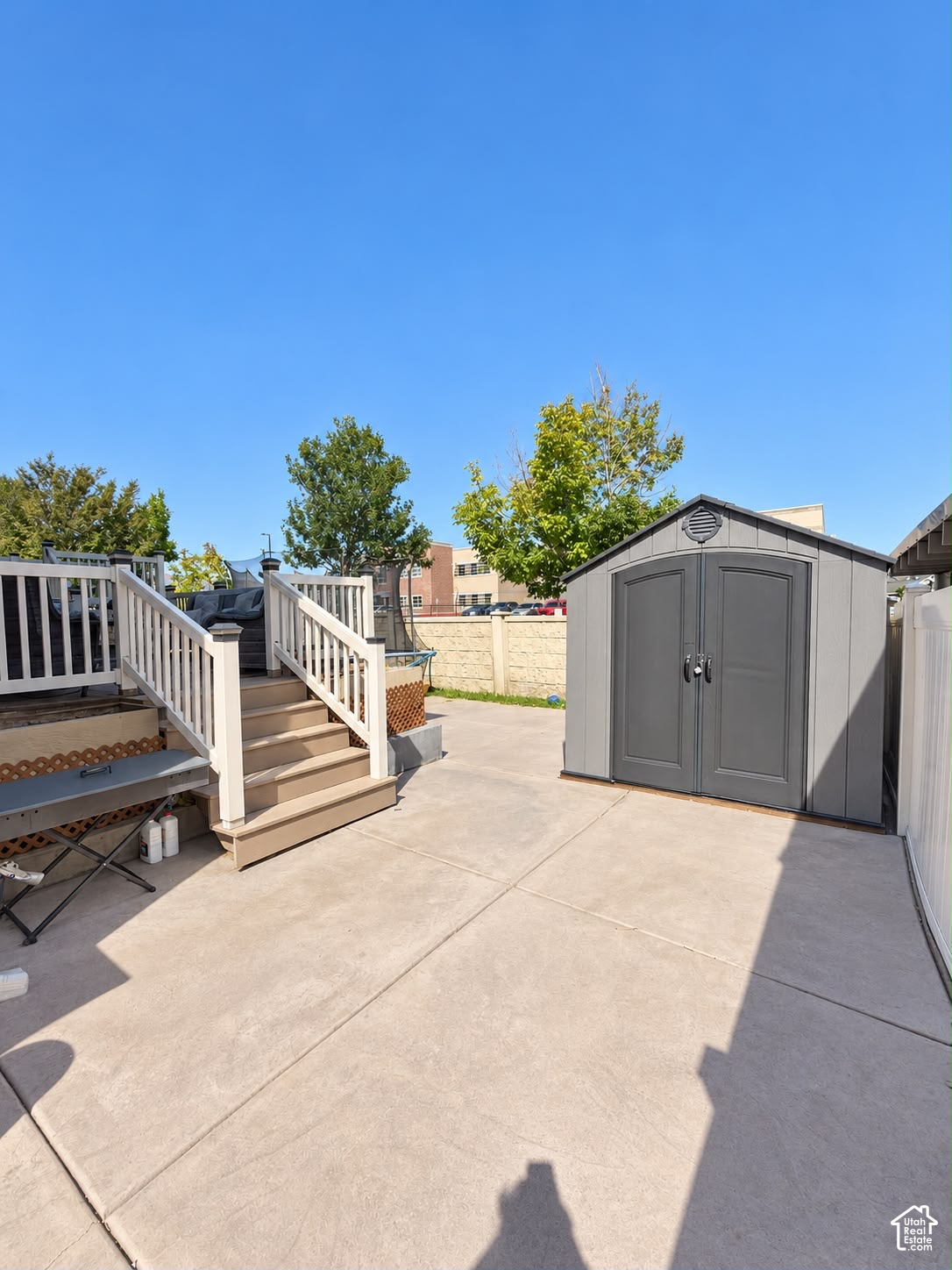 main property photo 40