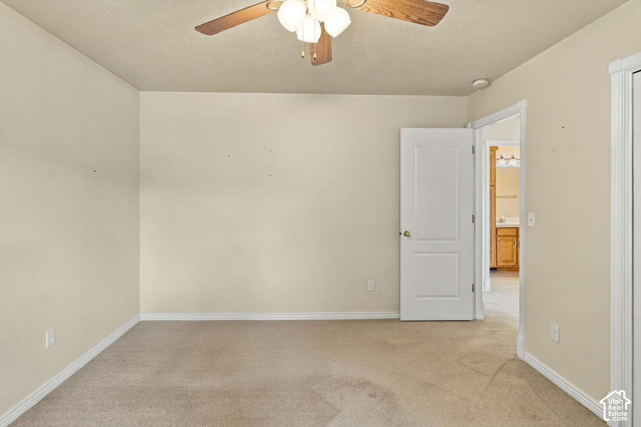 property viewer photo 19