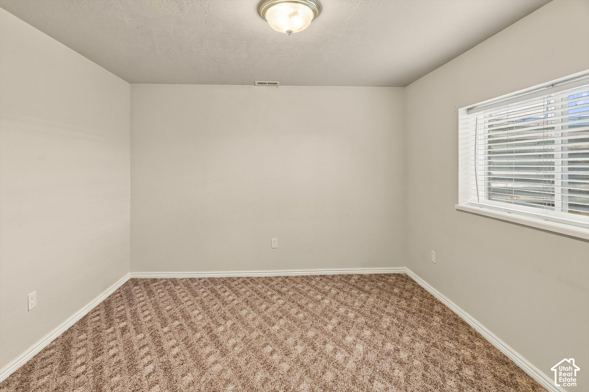 property viewer photo 30