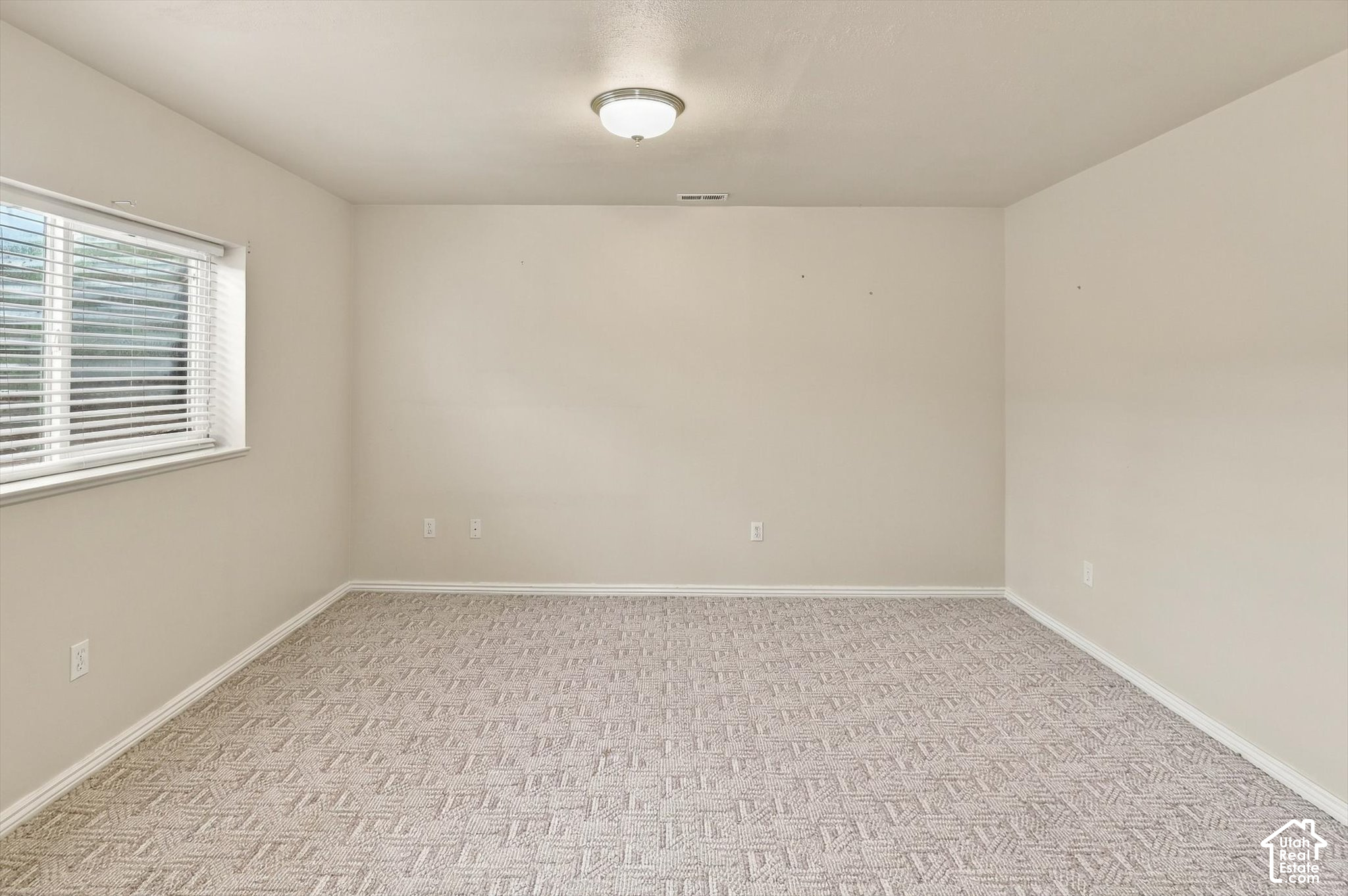 property viewer photo 32