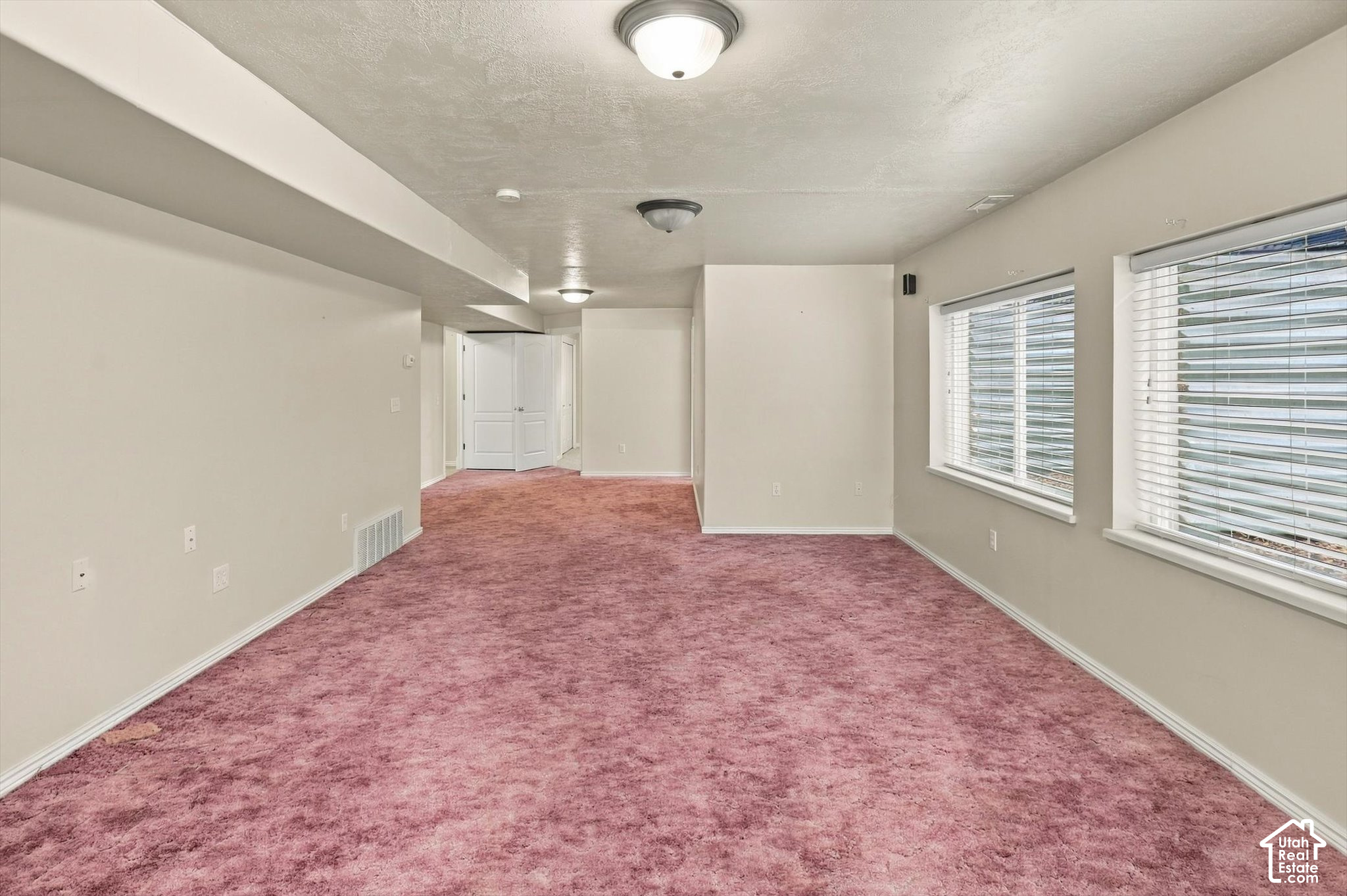 property viewer photo 36