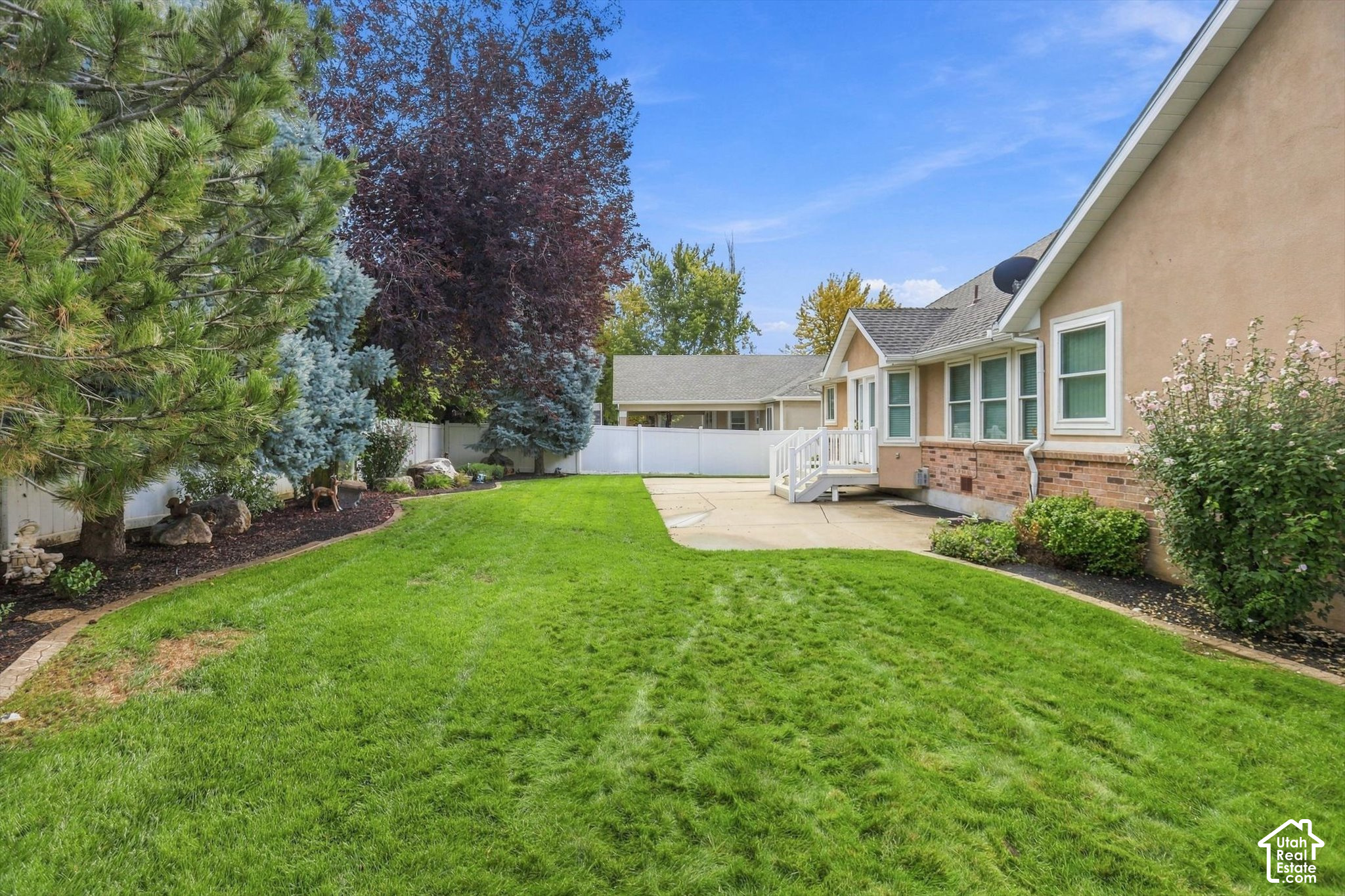 property viewer photo 45