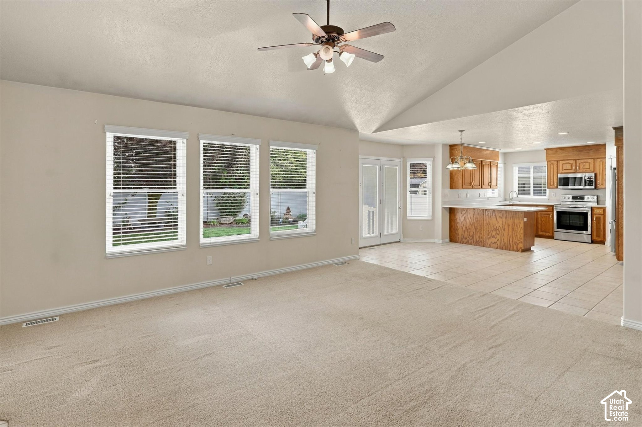property viewer photo 6