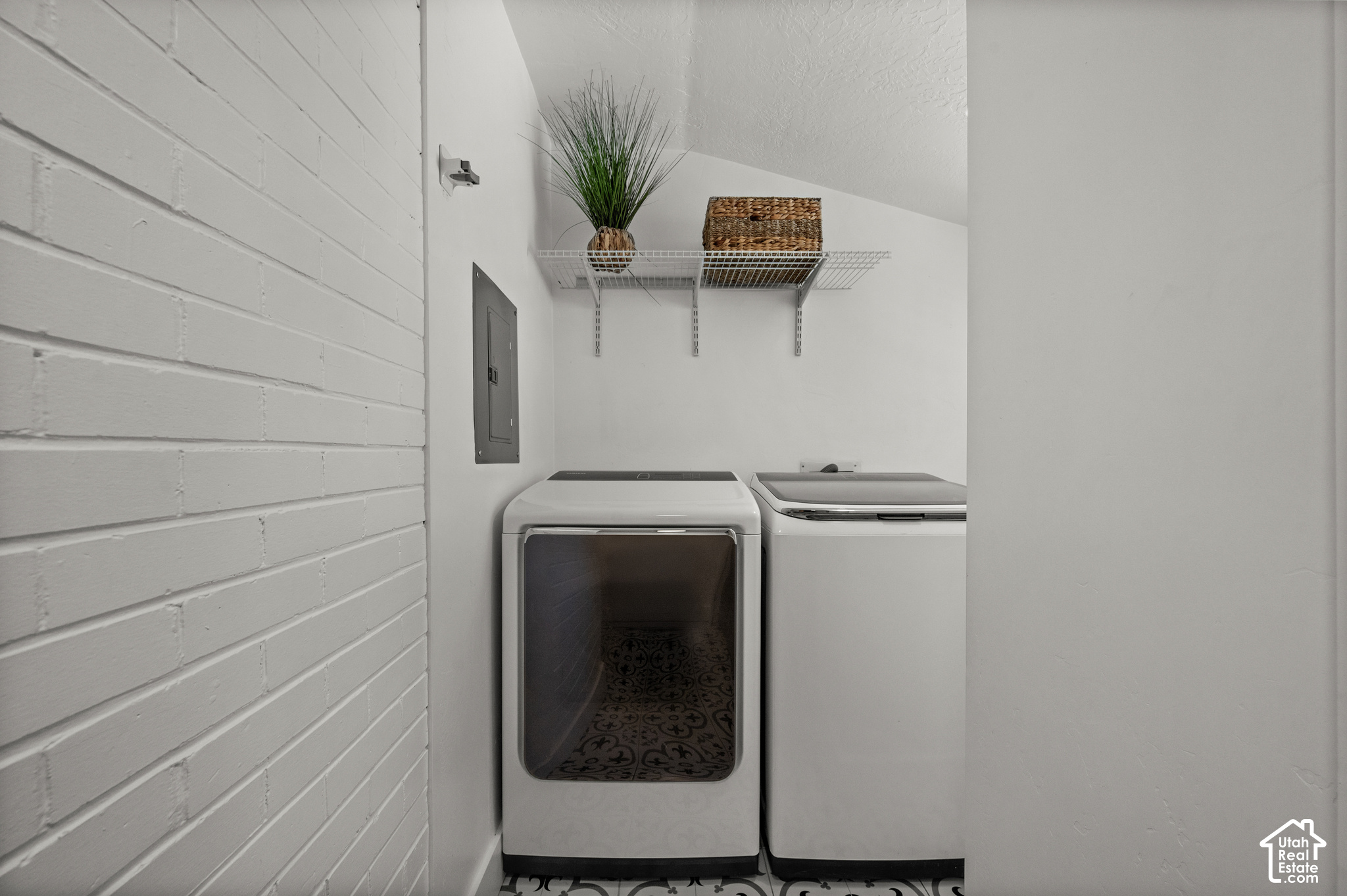 property viewer photo 14