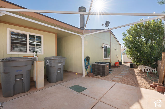 main property photo 25