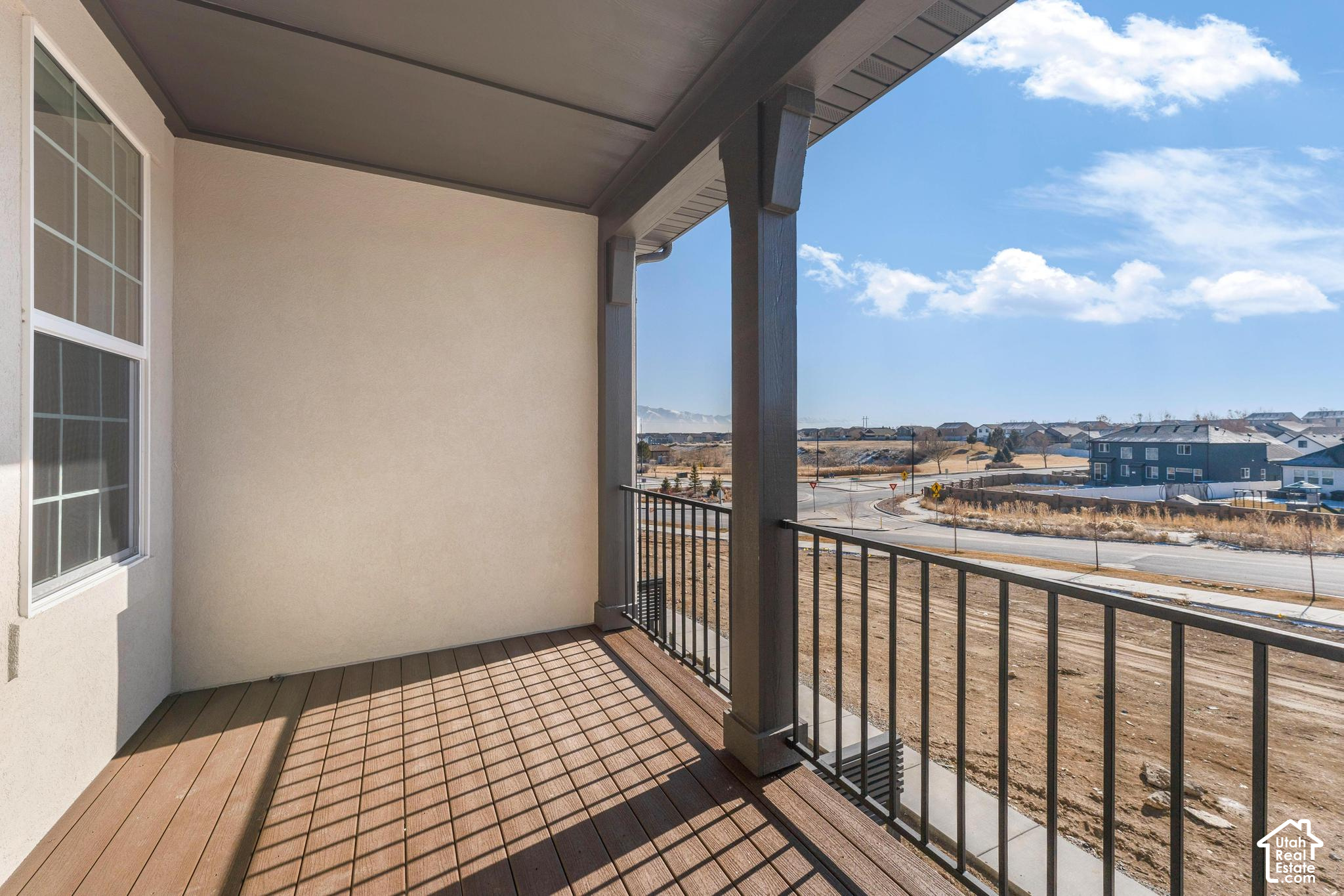 main property photo 9