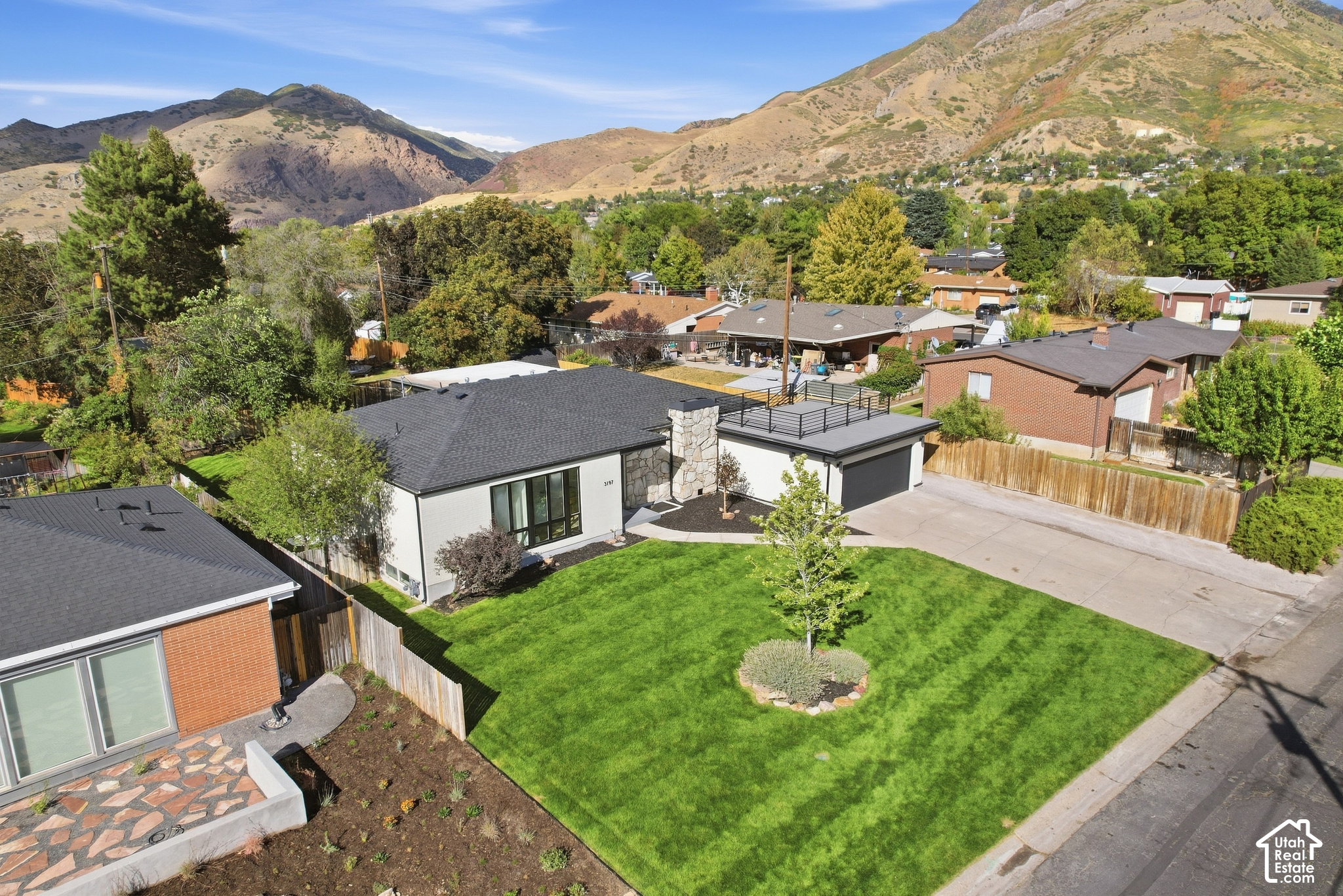 main property photo 59