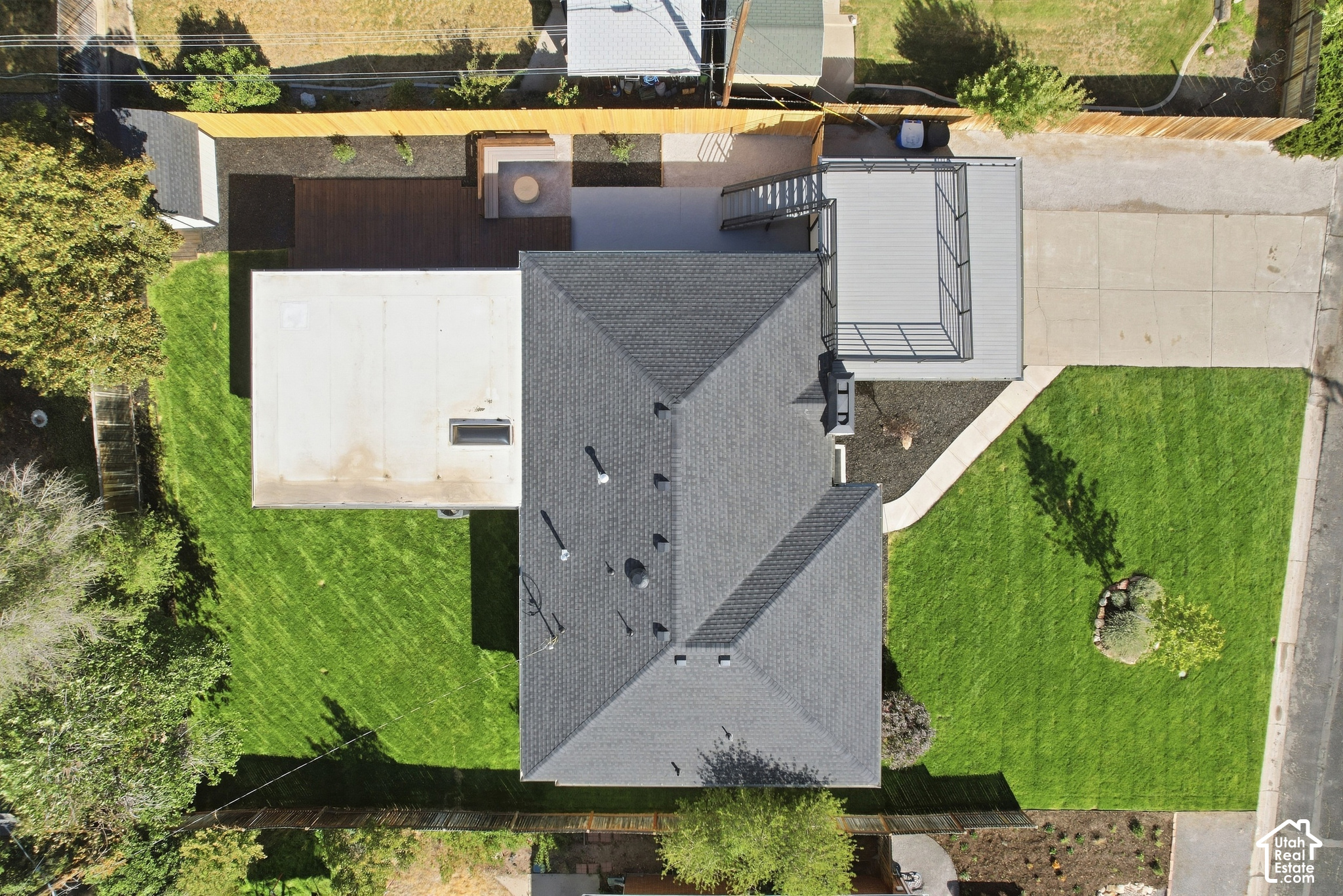 main property photo 60