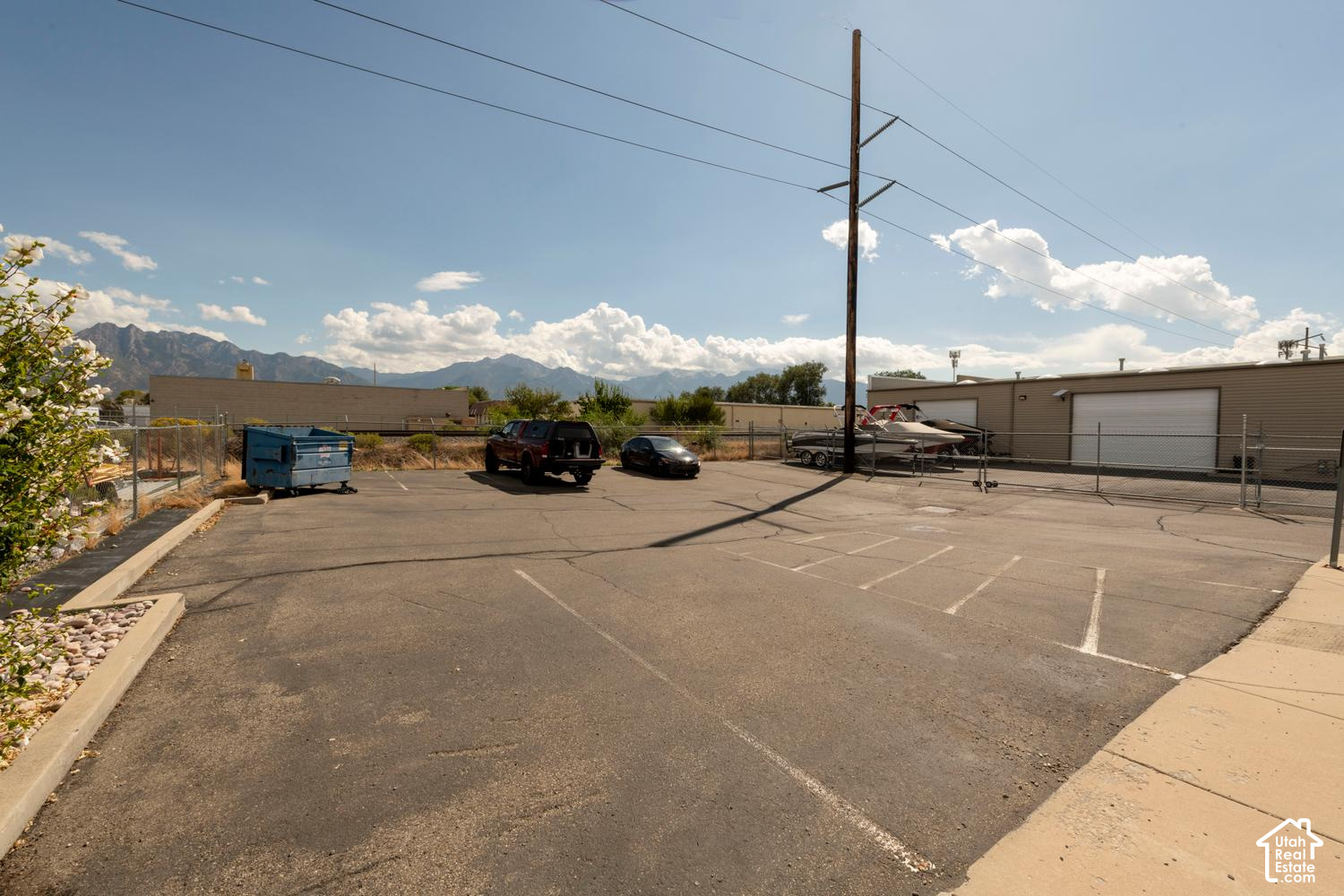 main property photo 17