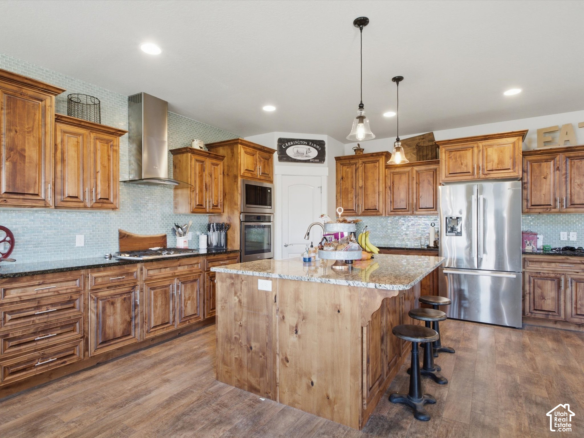 main property photo 18