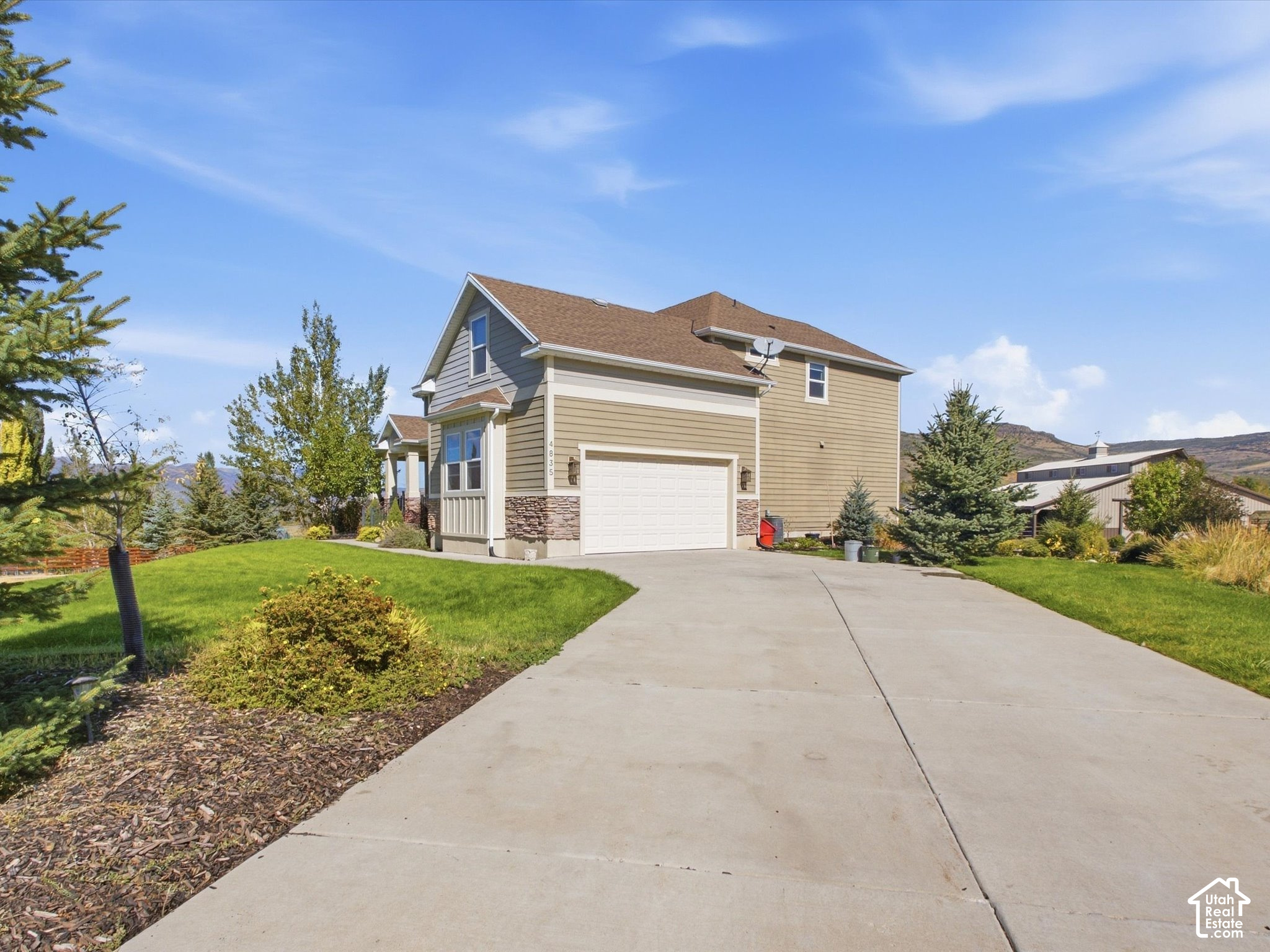 main property photo 8