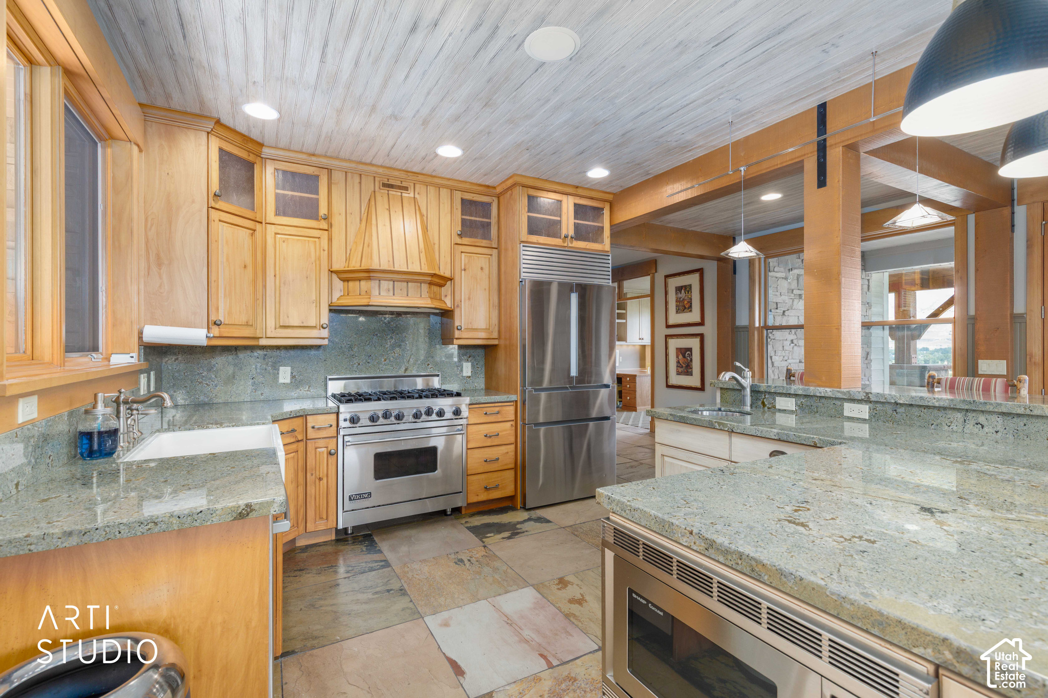 main property photo 38