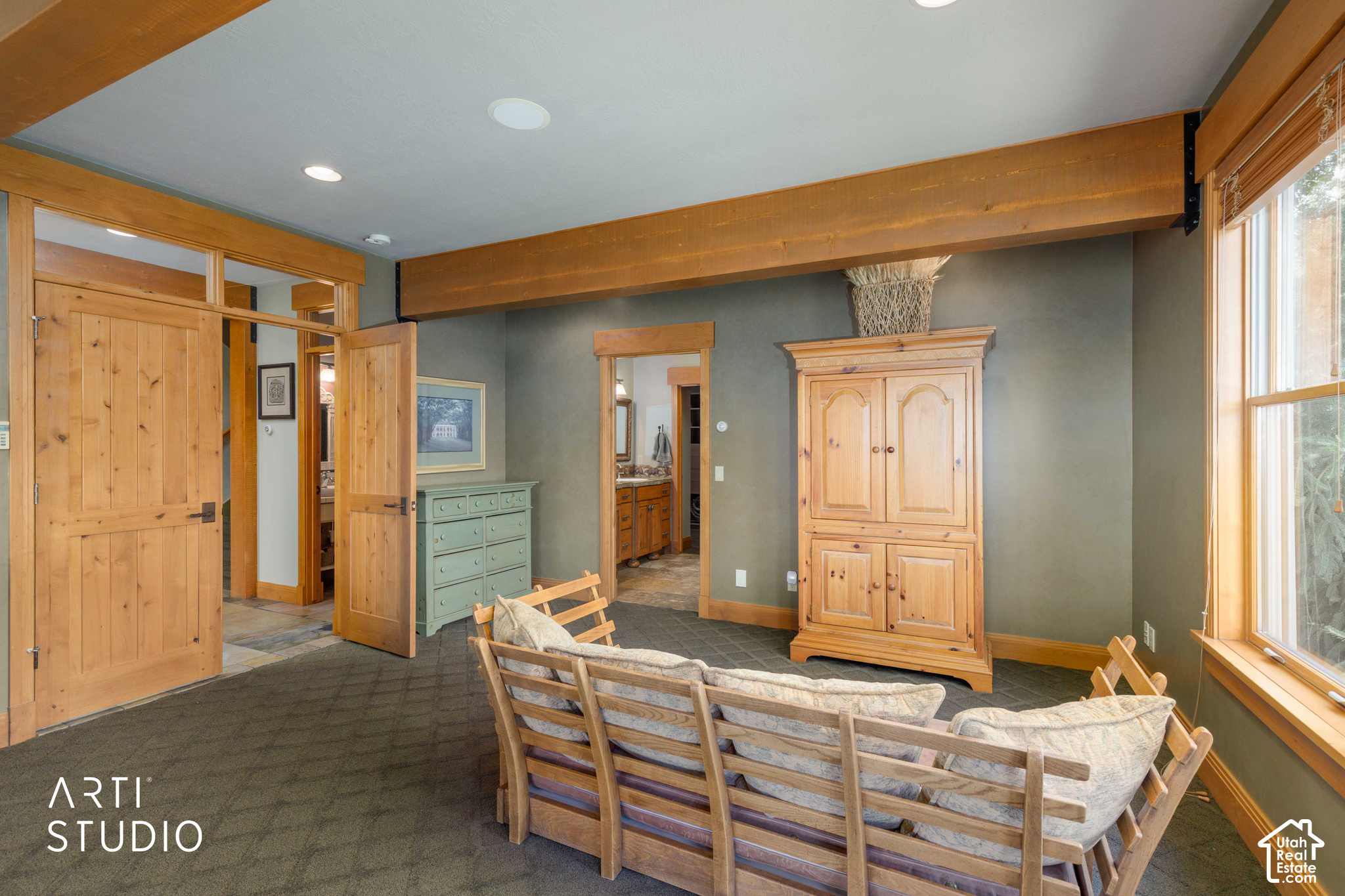 main property photo 47