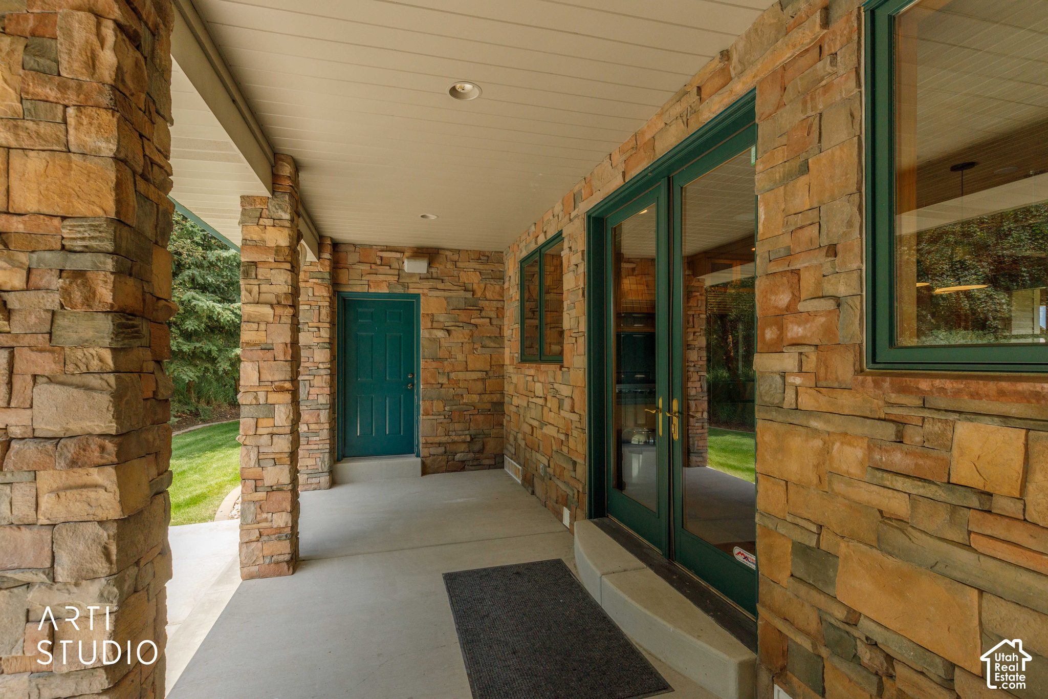main property photo 65
