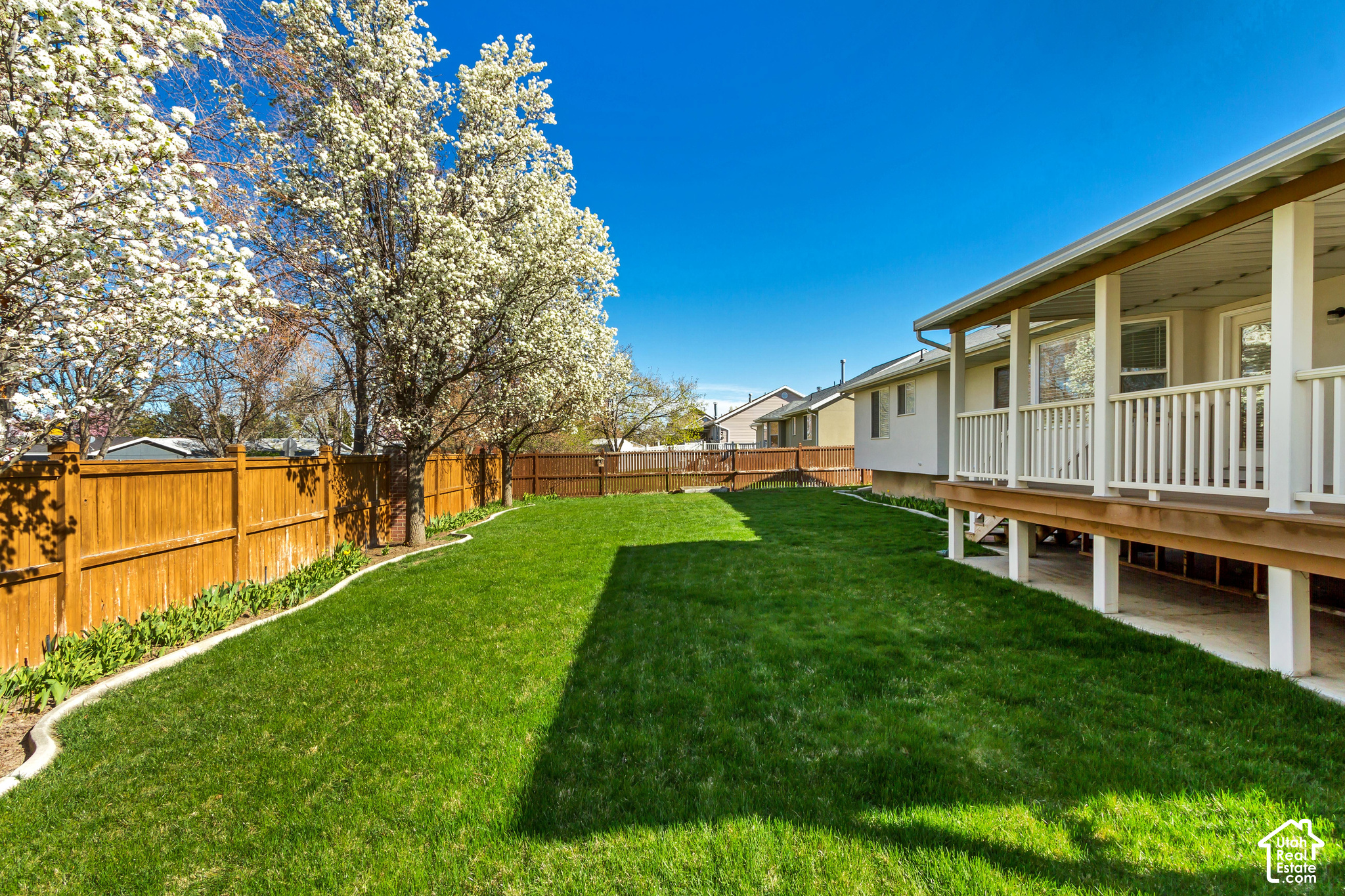 main property photo 40