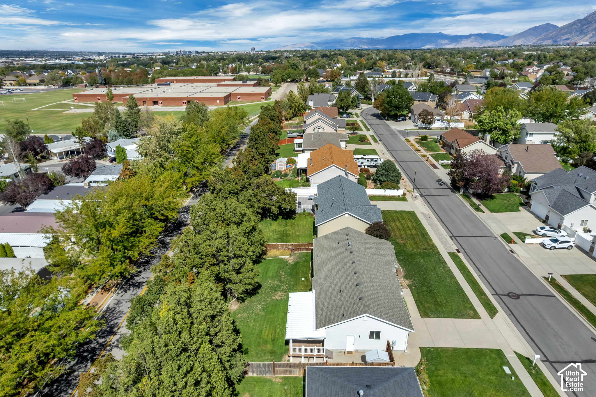 main property photo 45
