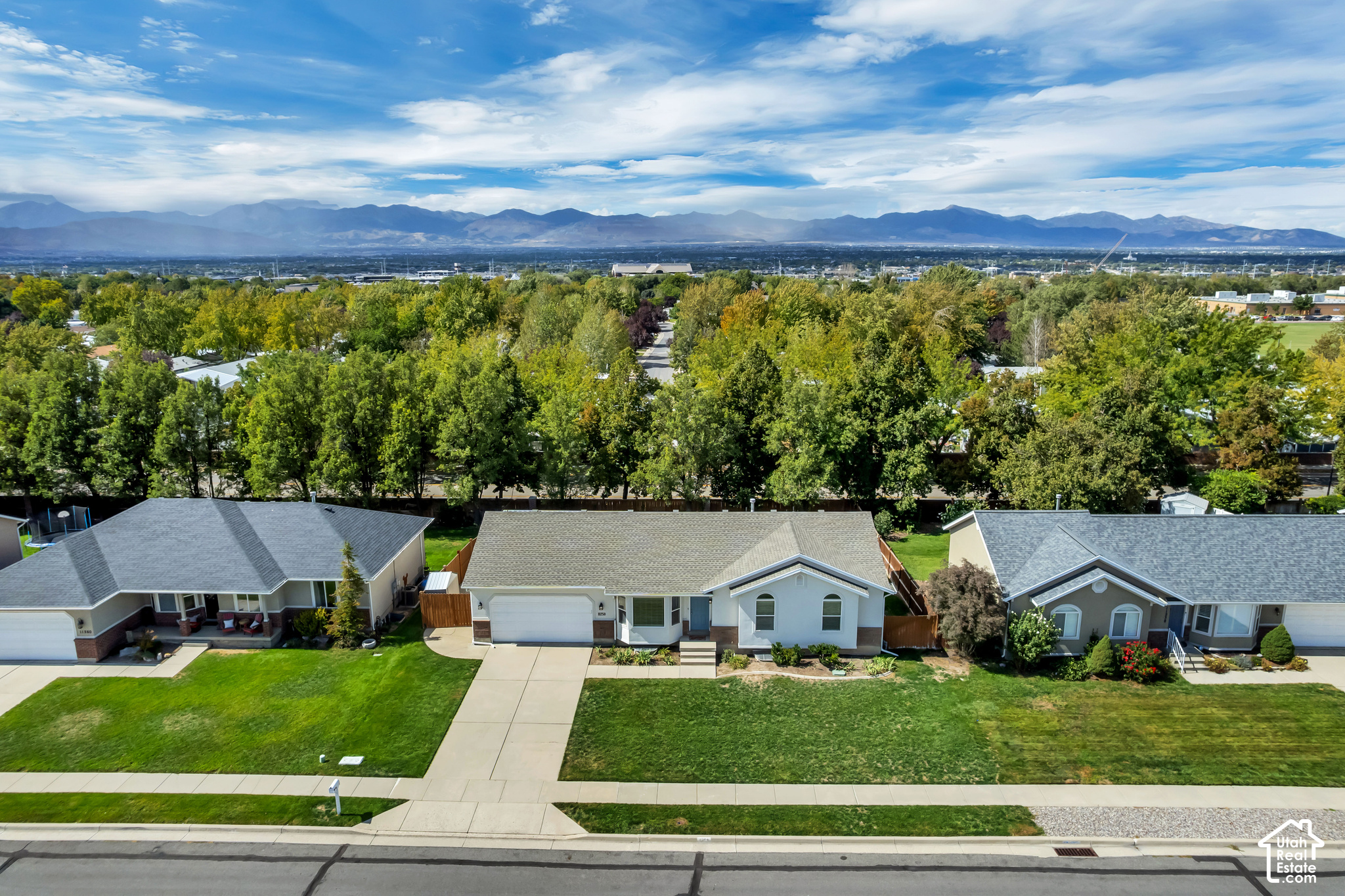 main property photo 51