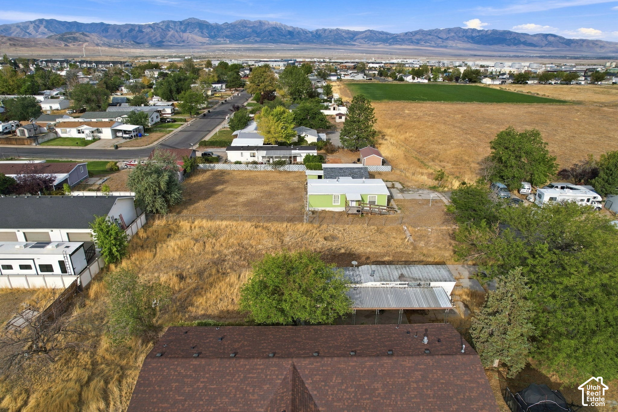 main property photo 15
