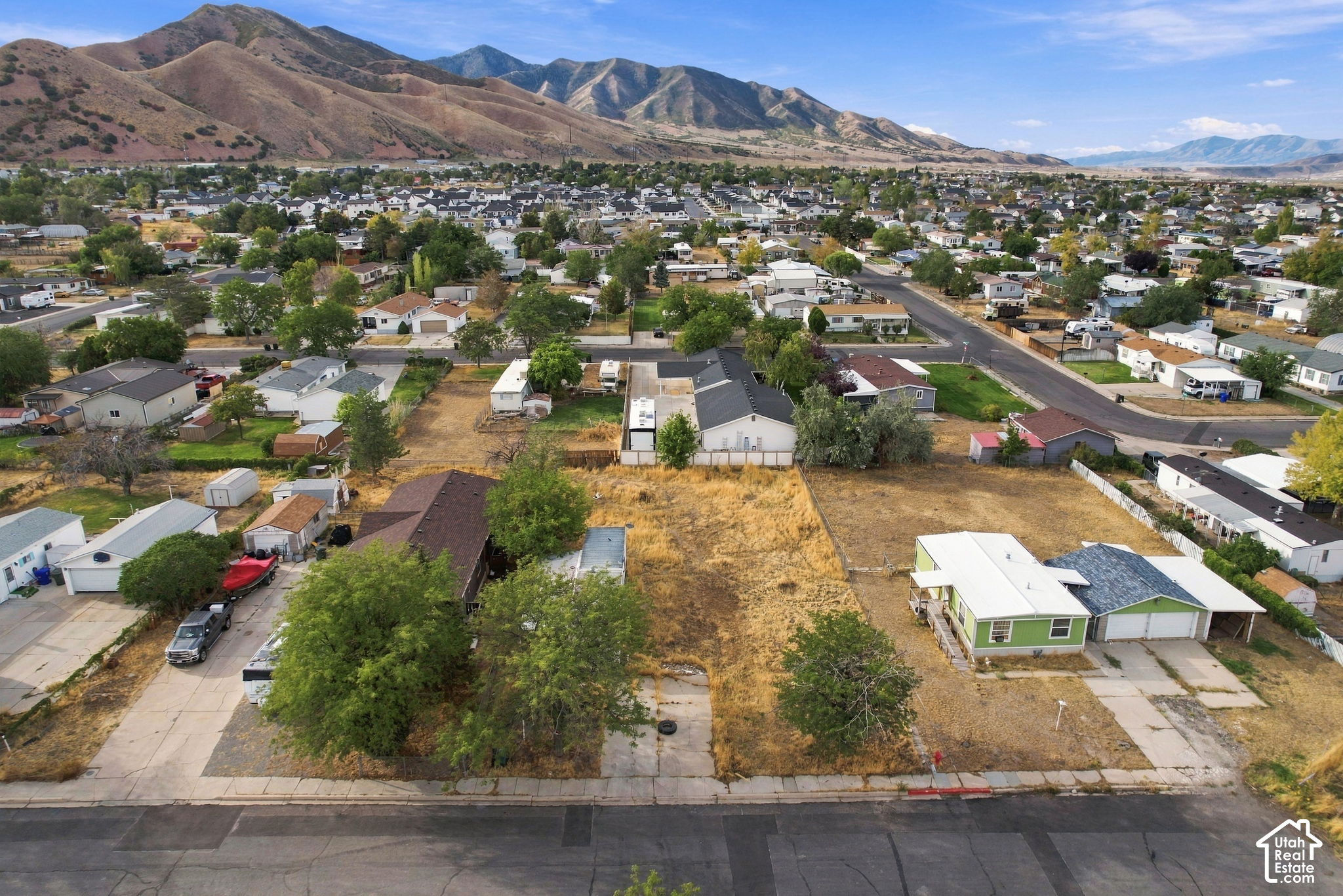 main property photo 17