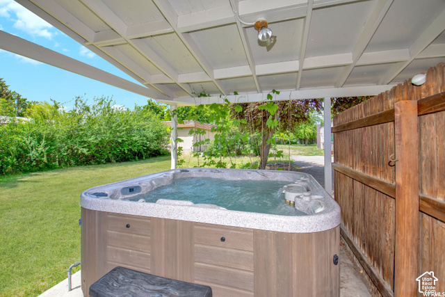 main property photo 30