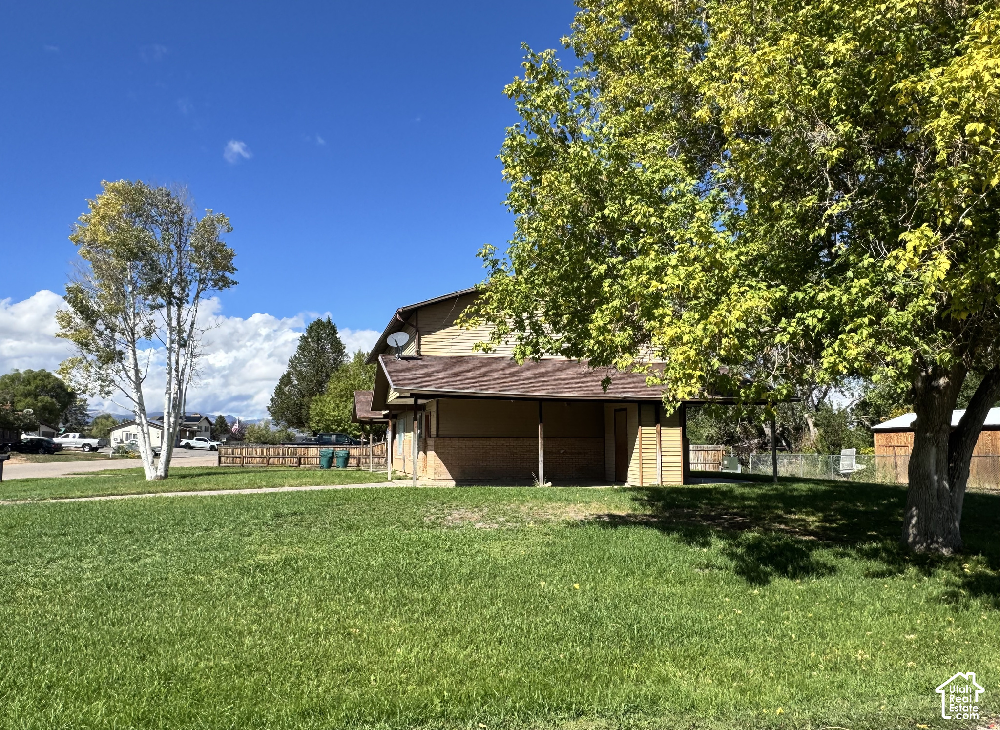property viewer photo 15
