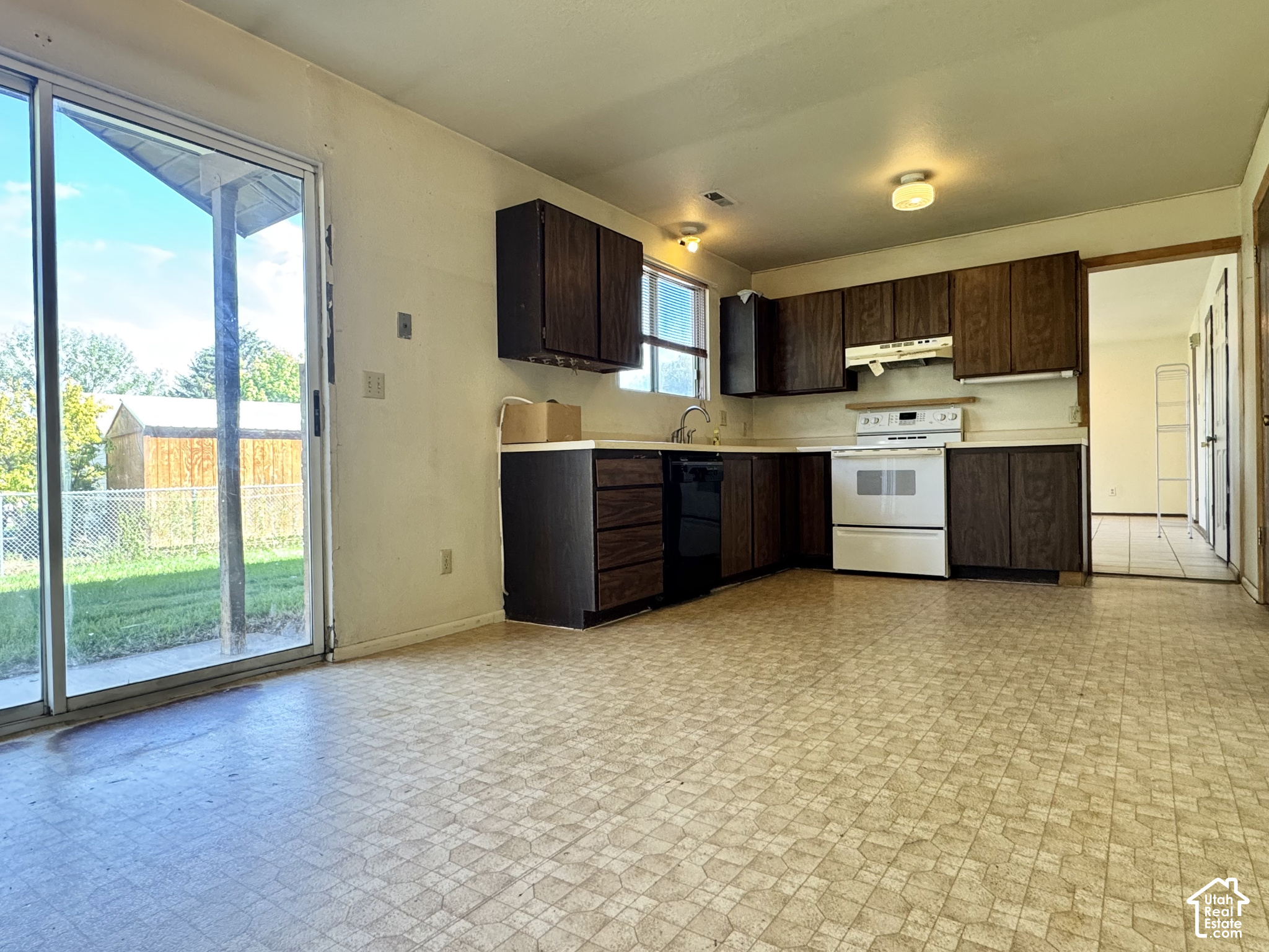 property viewer photo 2