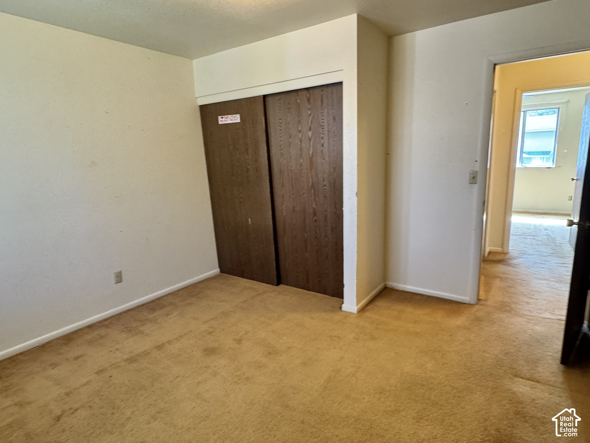 property viewer photo 6